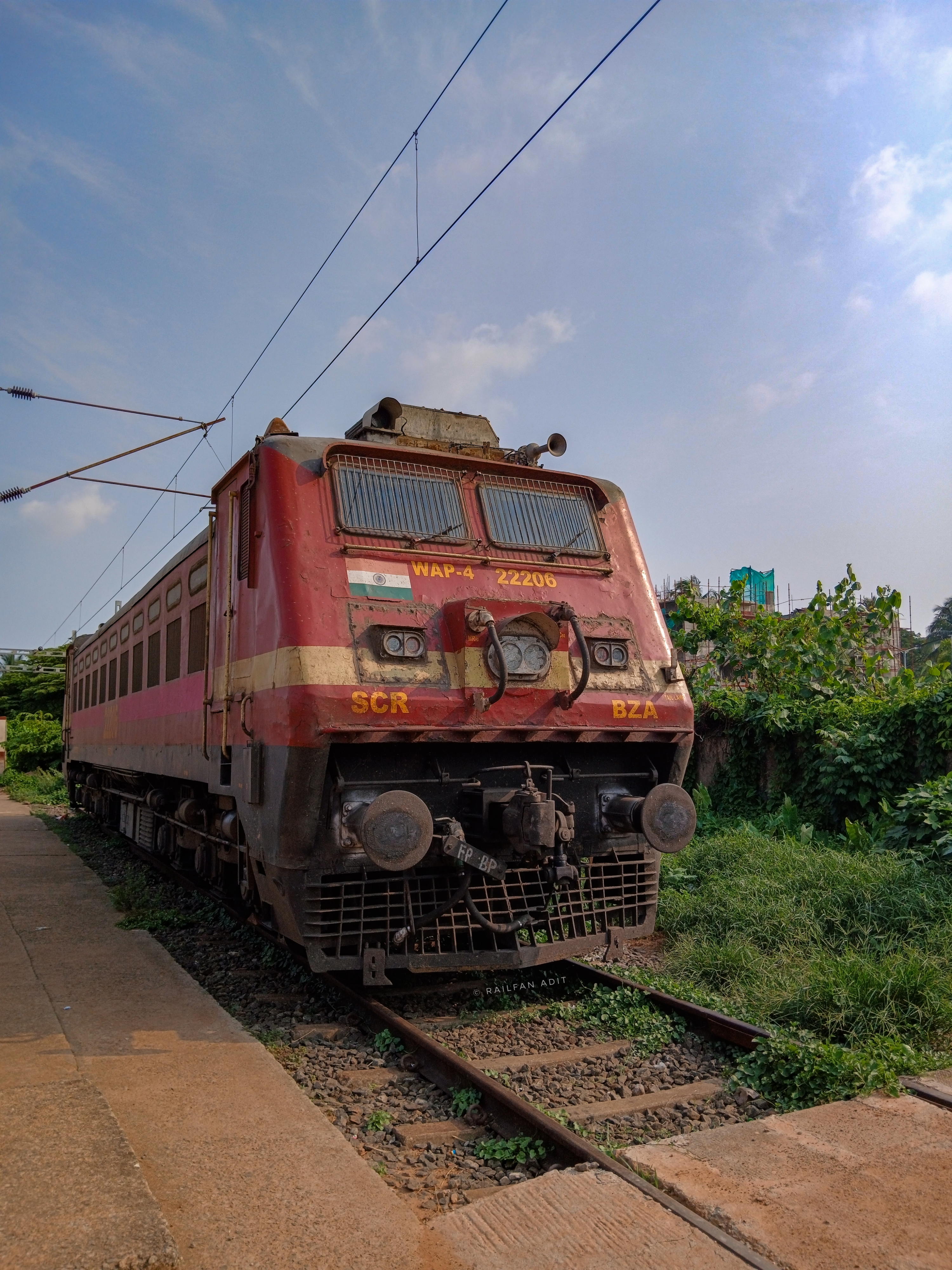 12929 Valsad - Vadodara Intercity SF Express photo 6