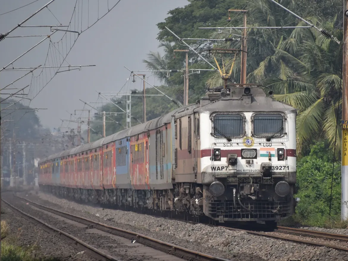 12757 Kaghaznagar SF Express photo 1