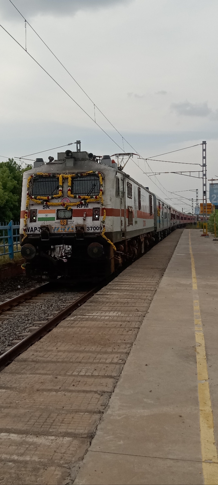 66303 Kollam - Ernakulam Jn. MEMU (via Kottayam) photo 2