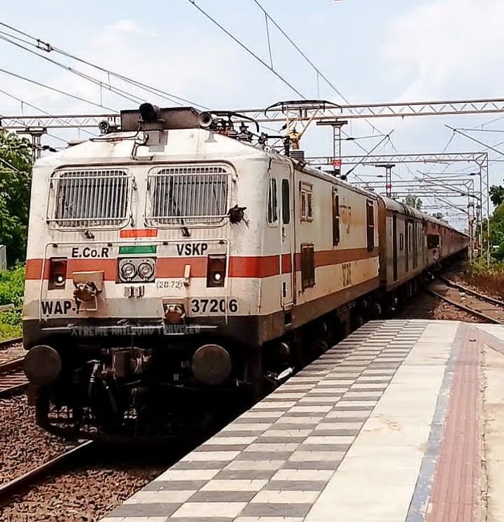 74019 Sonipat - Jind DEMU photo 2
