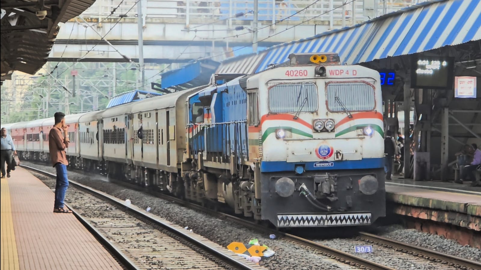 05573 Raghopur - Deoghar MEMU Express Special photo 4