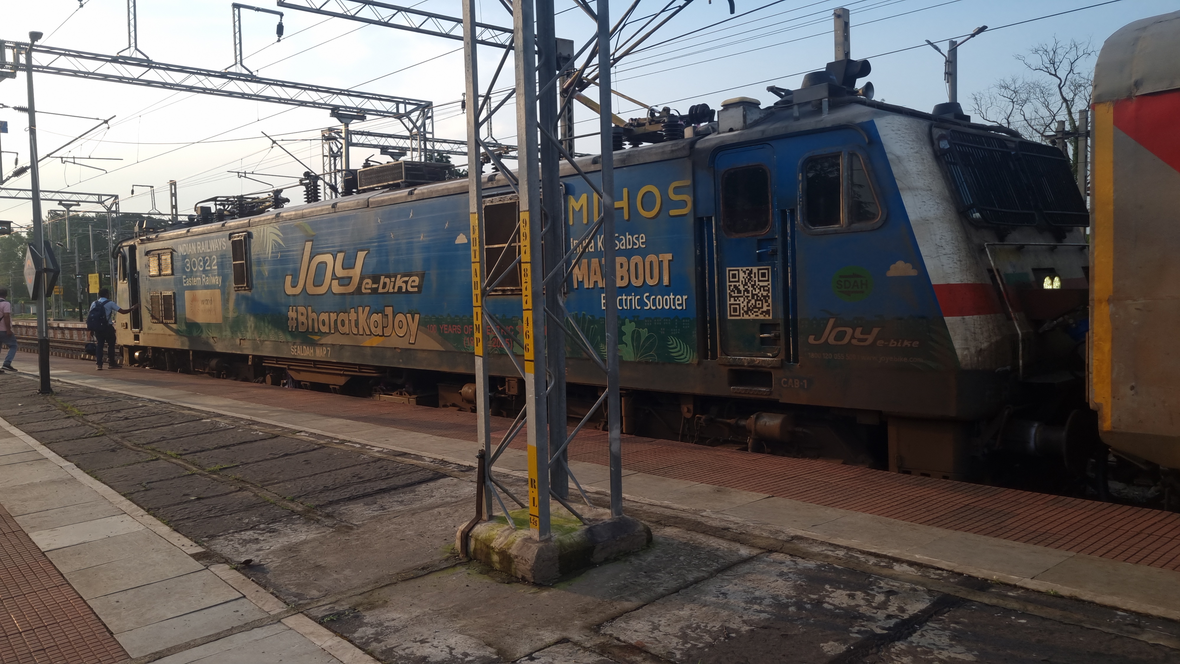 15043 Lucknow Jn. - Kathgodam Express photo 8