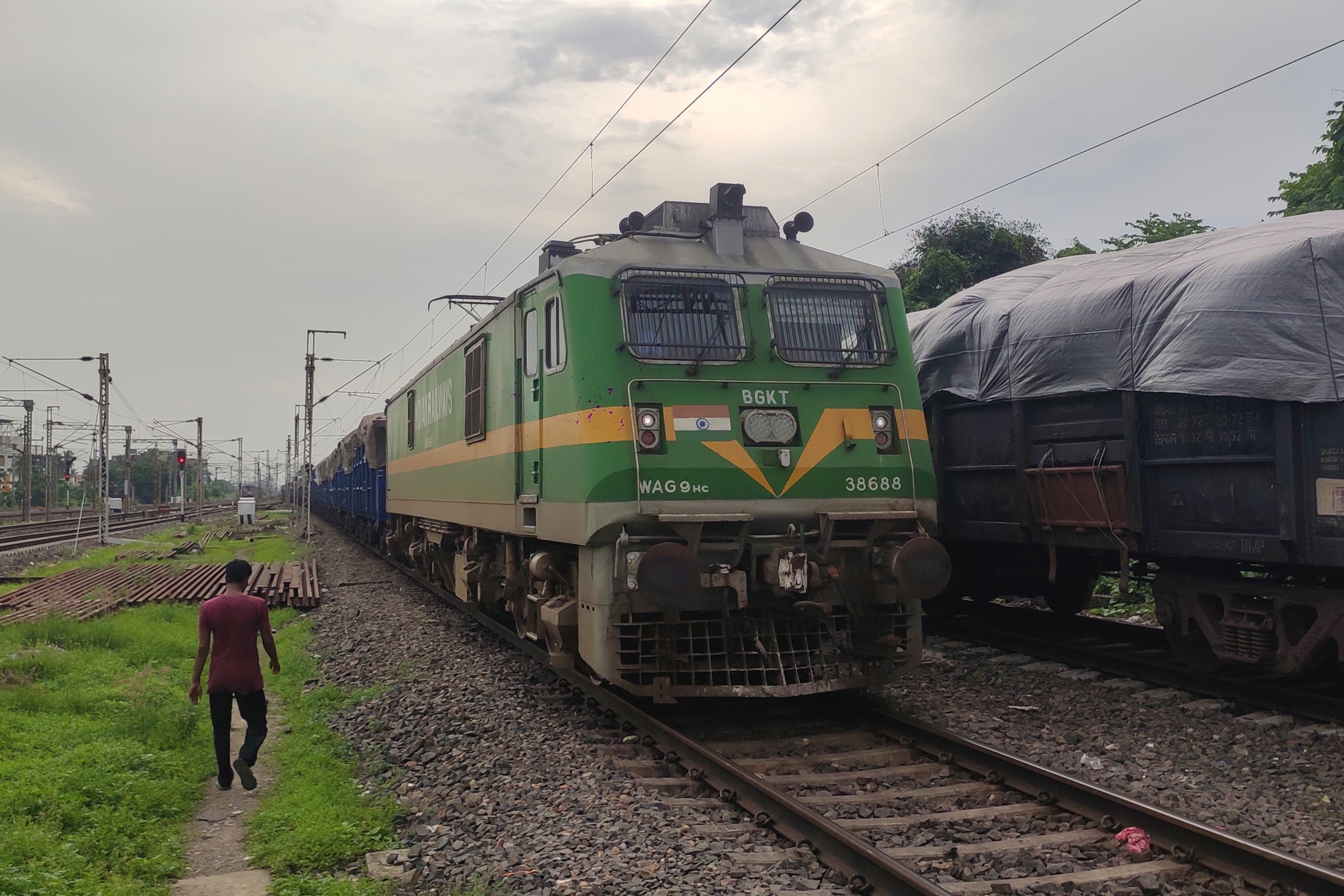 75269 Sonpur - Chhapra DEMU photo 1