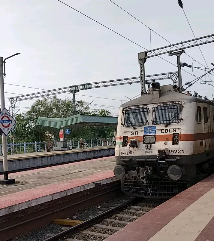 61623 Ujjain - Kota MEMU photo 3