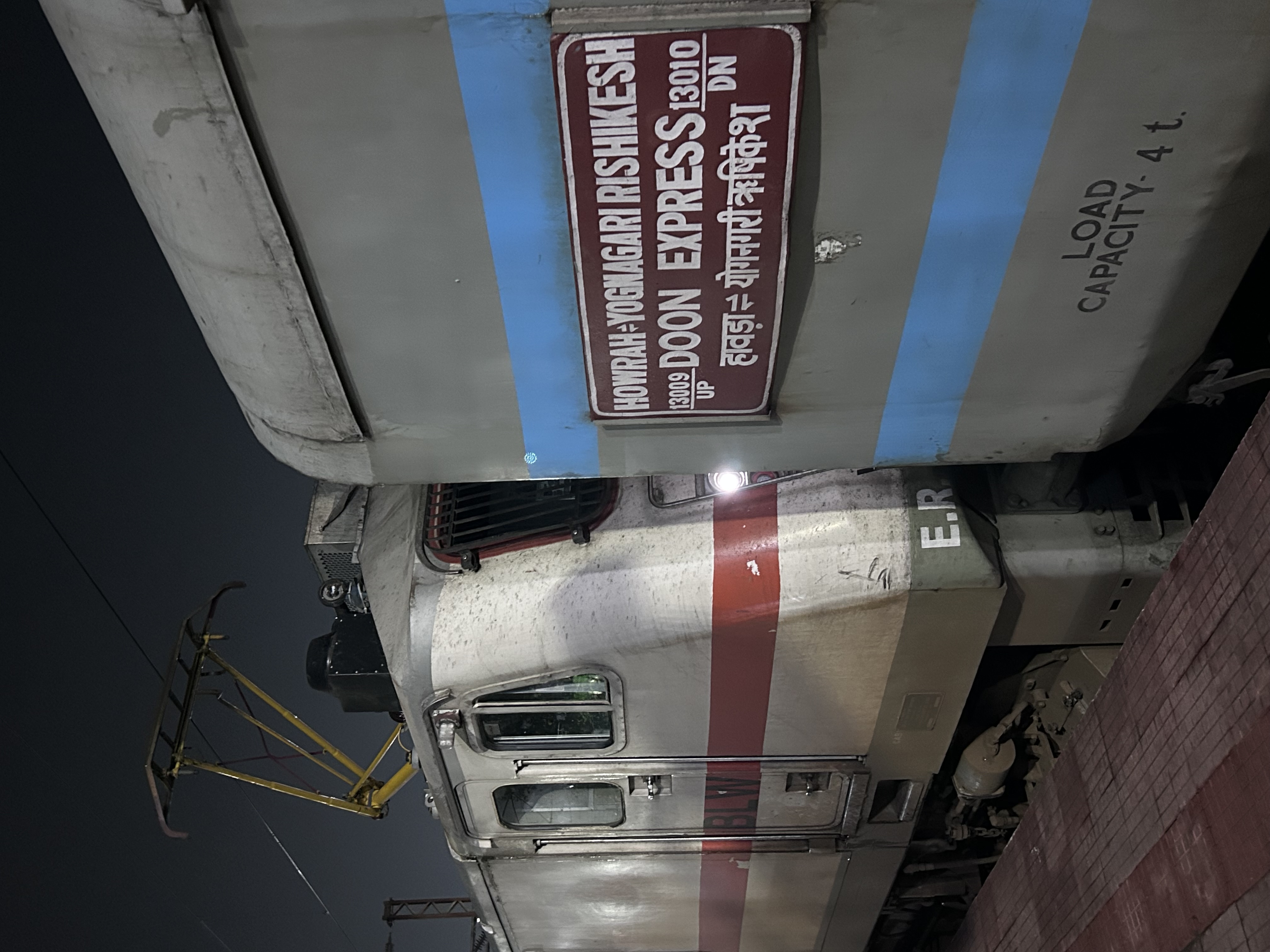13009 Doon Express photo 22