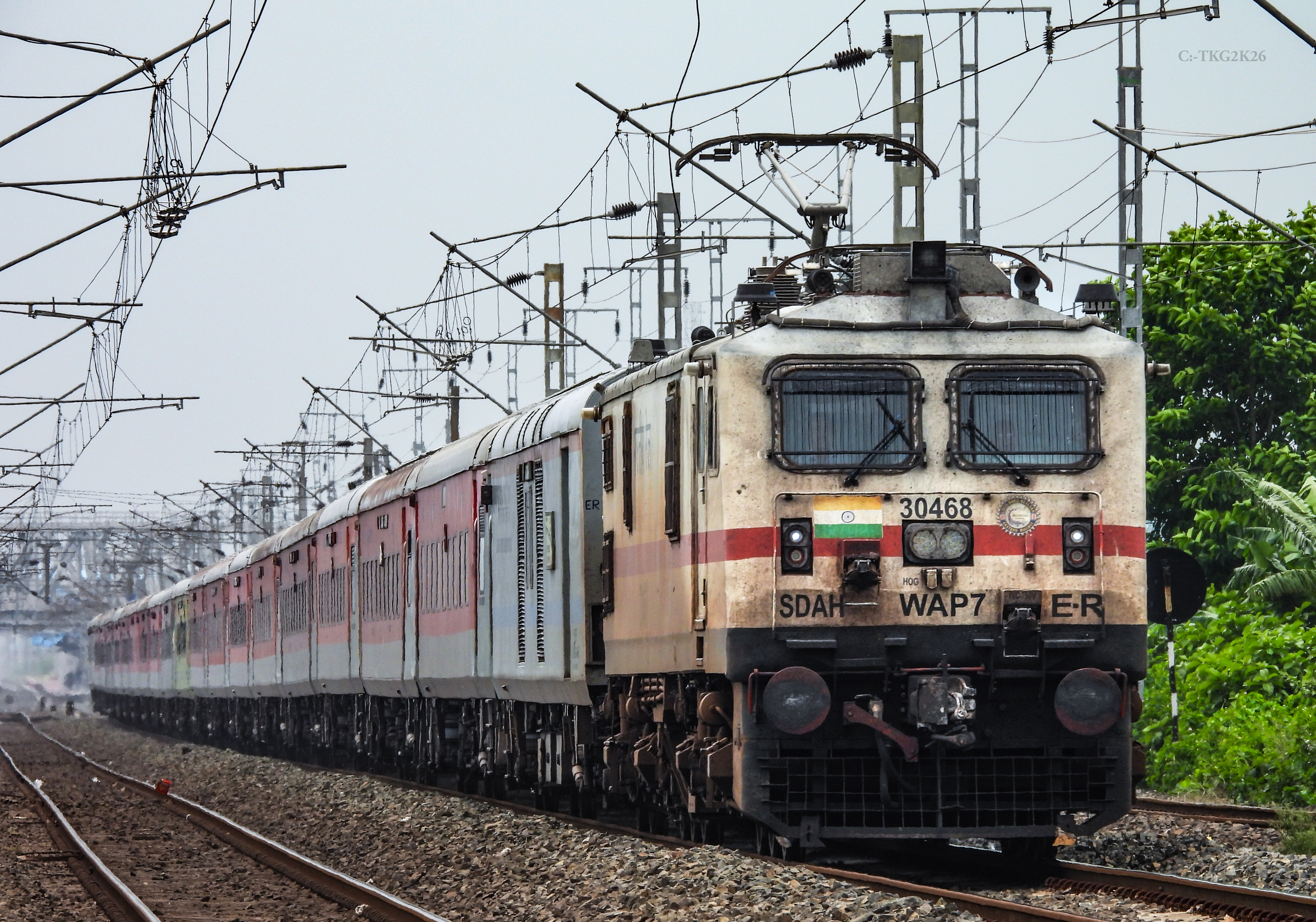 13419 Bhagalpur - Muzaffarpur Jansewa Express photo 1