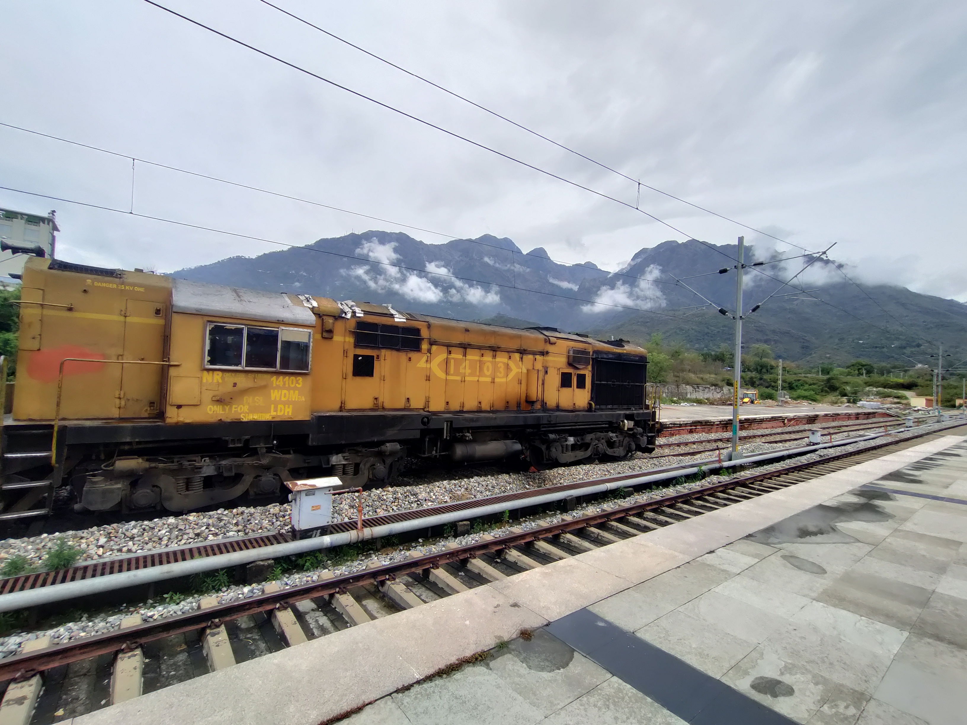 01705 Jabalpur - Ayodhya Dham Special Fare Special photo 1