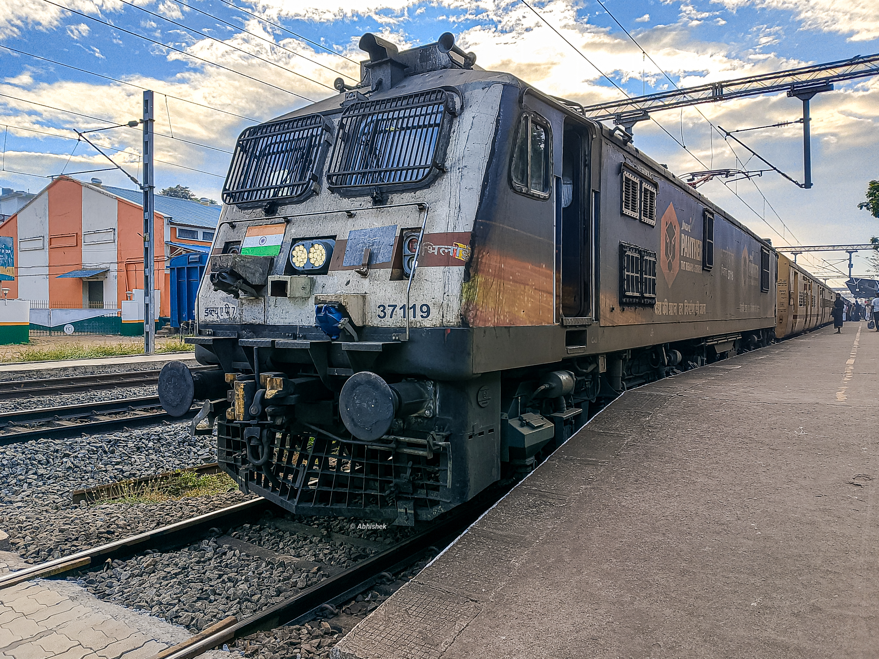 33737 Ranaghat - Bangaon Local photo 3