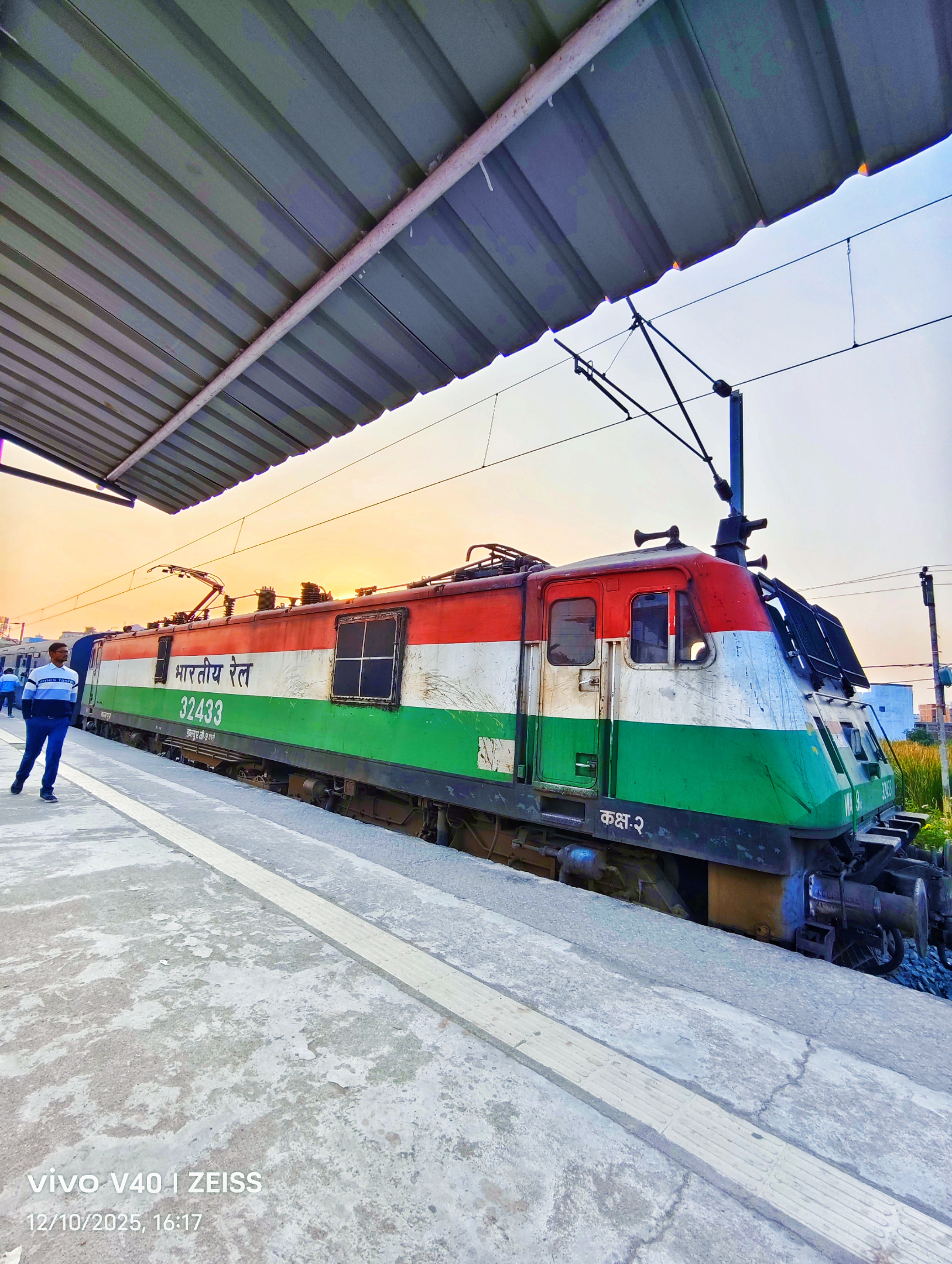 96623 TL25 / Mumbai CSMT - Titvala Slow Local photo 7