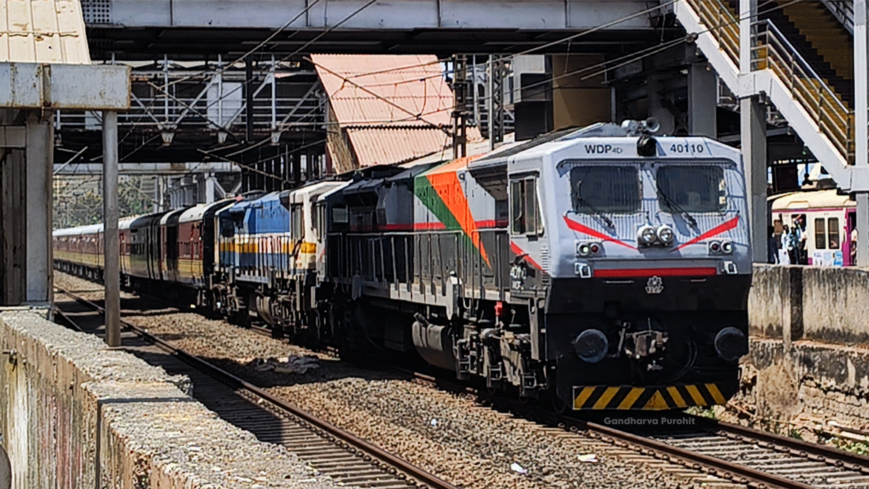 18423 Bhubaneswar - Daspalla Seva MEMU Express photo 5