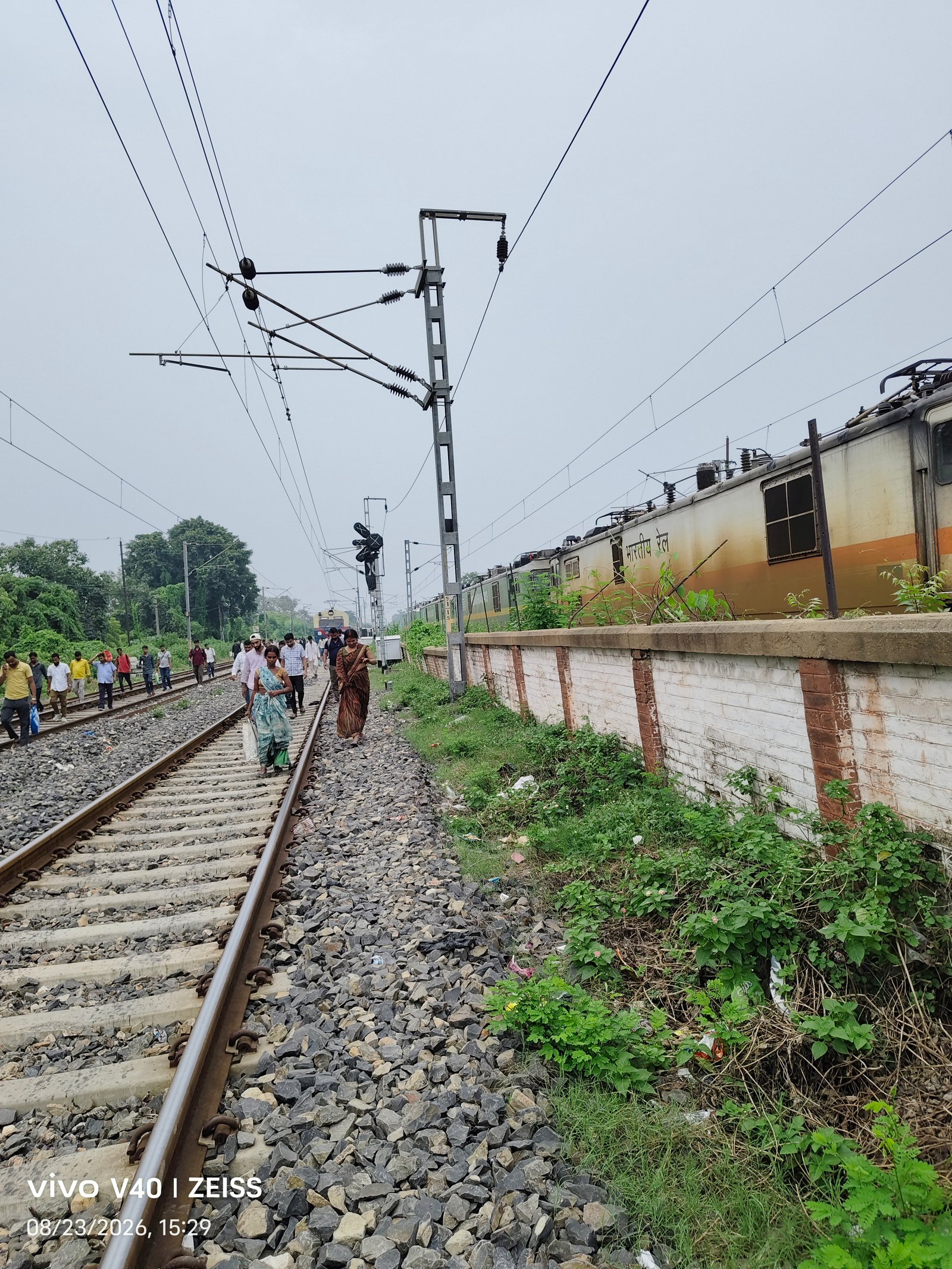 63241 Patna - Gaya MEMU photo 7