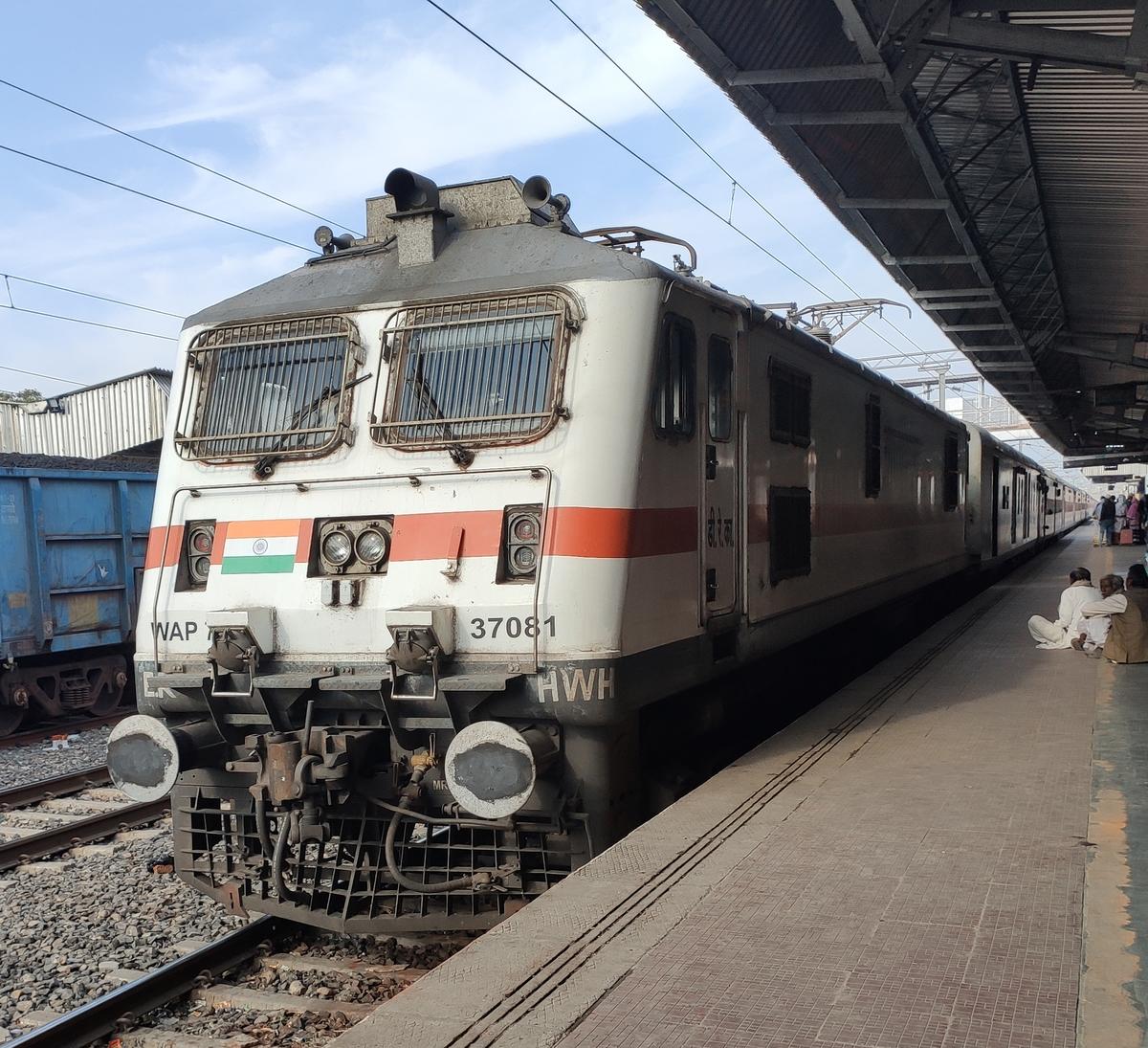 66063 Villupuram - Puducherry MEMU photo 5