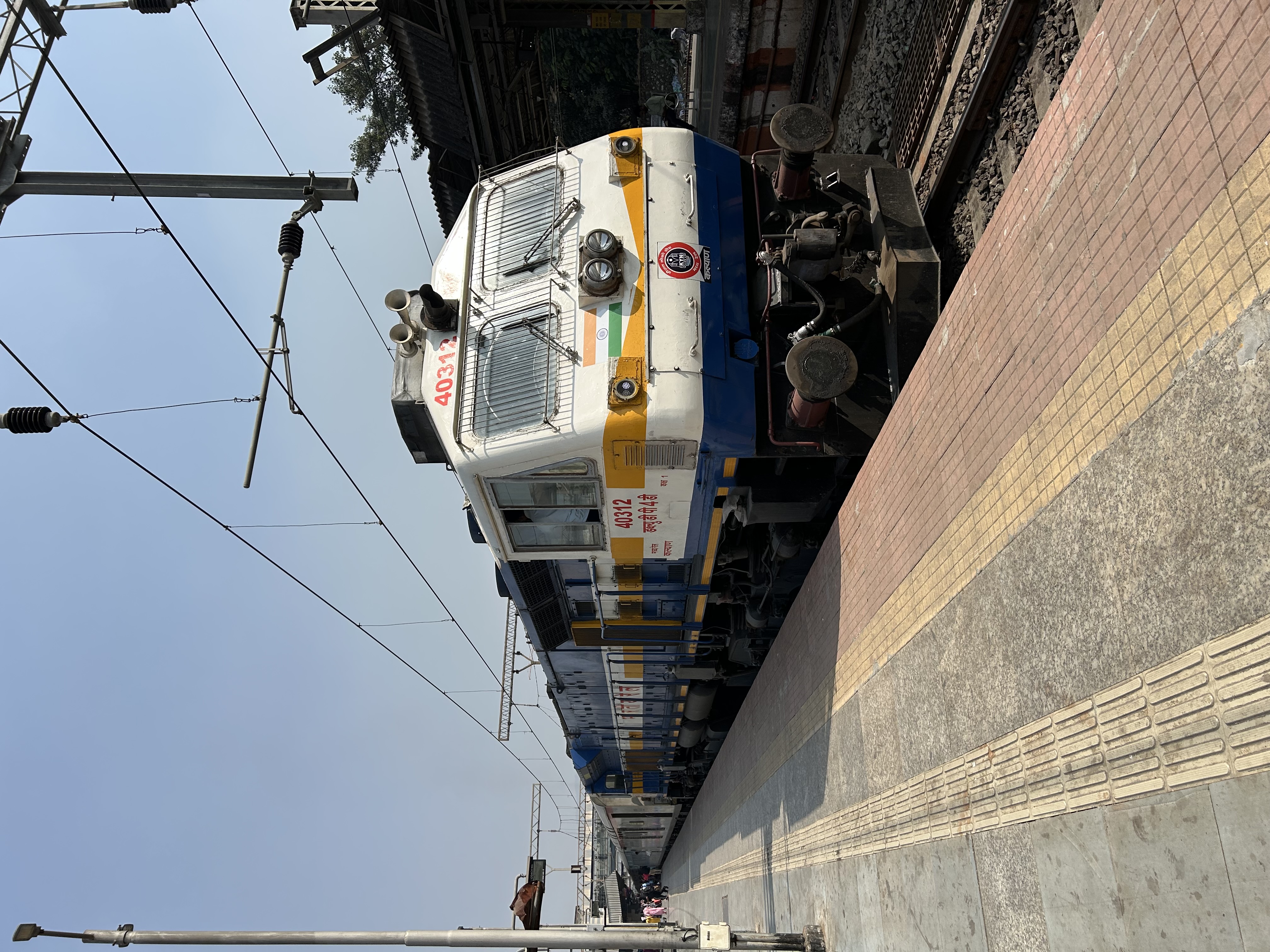 22435 Varanasi - New Delhi Vande Bharat Express photo 5