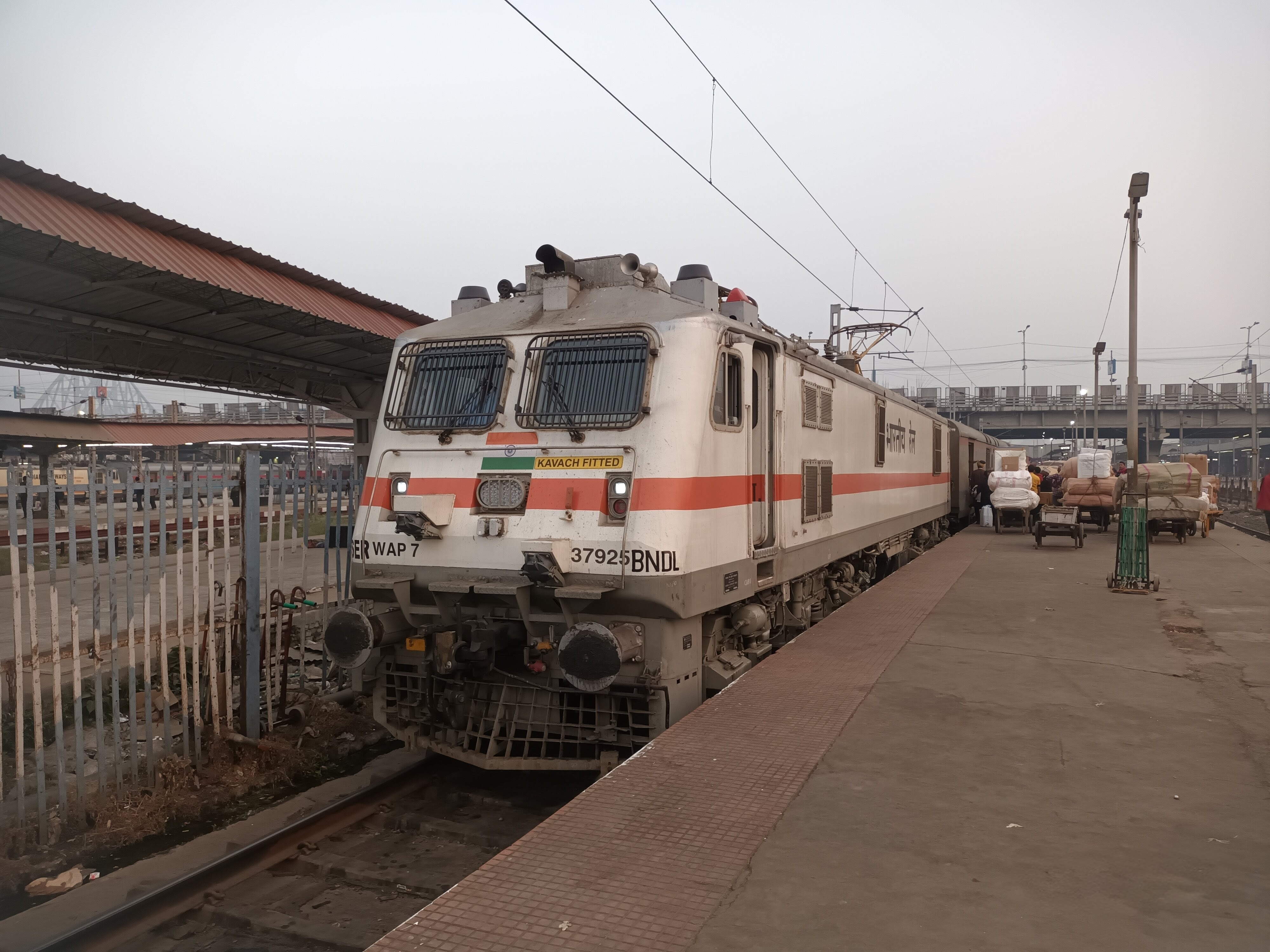 38053 Howrah - Haldia Galloping Local photo 8