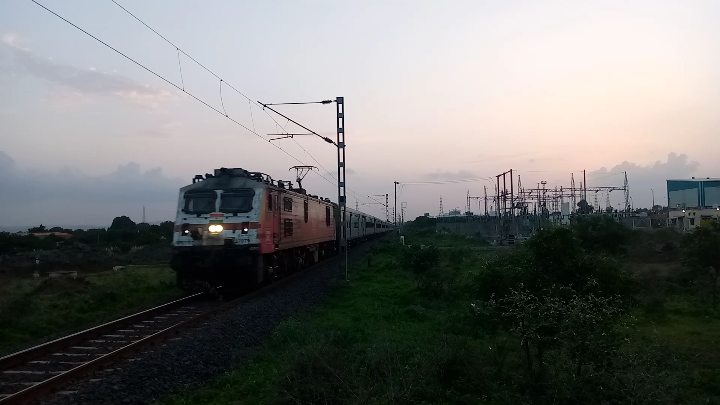 42001 Chennai Central Suburban - Gummidipundi EMU photo 4