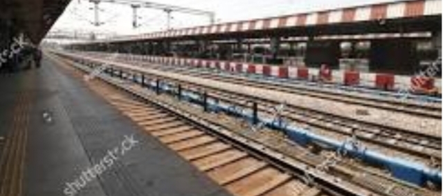 22221 Mumbai CSMT - Hazrat Nizamuddin Rajdhani Express photo 21