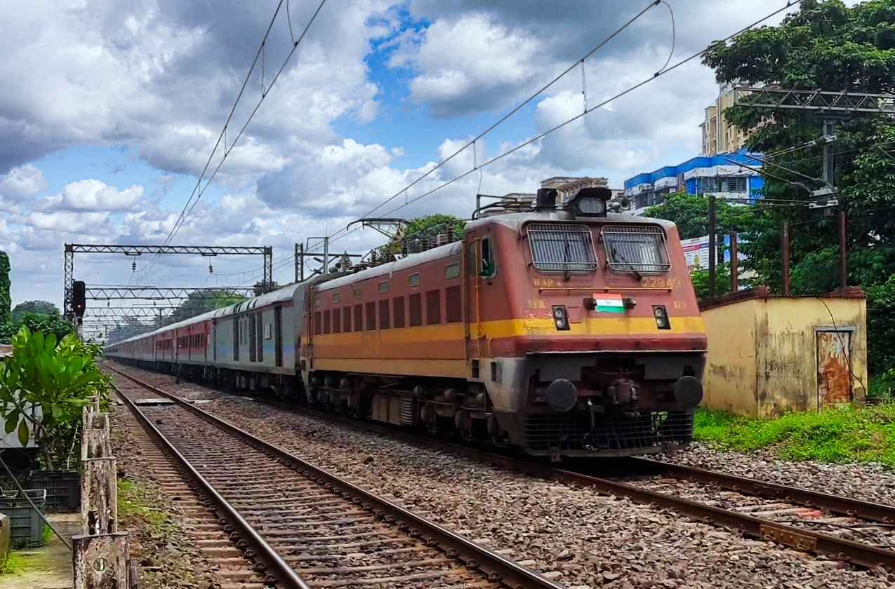 63230 Banaras - Ara MEMU photo 3