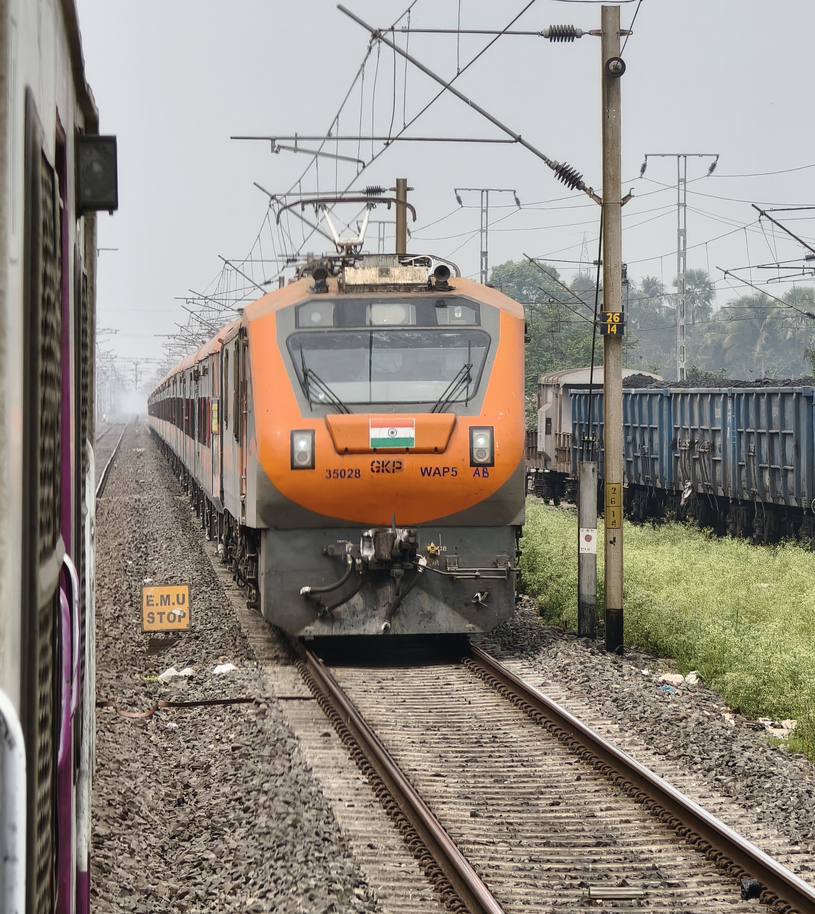 43823 Chennai Beach - Tiruttani Fast EMU photo 5