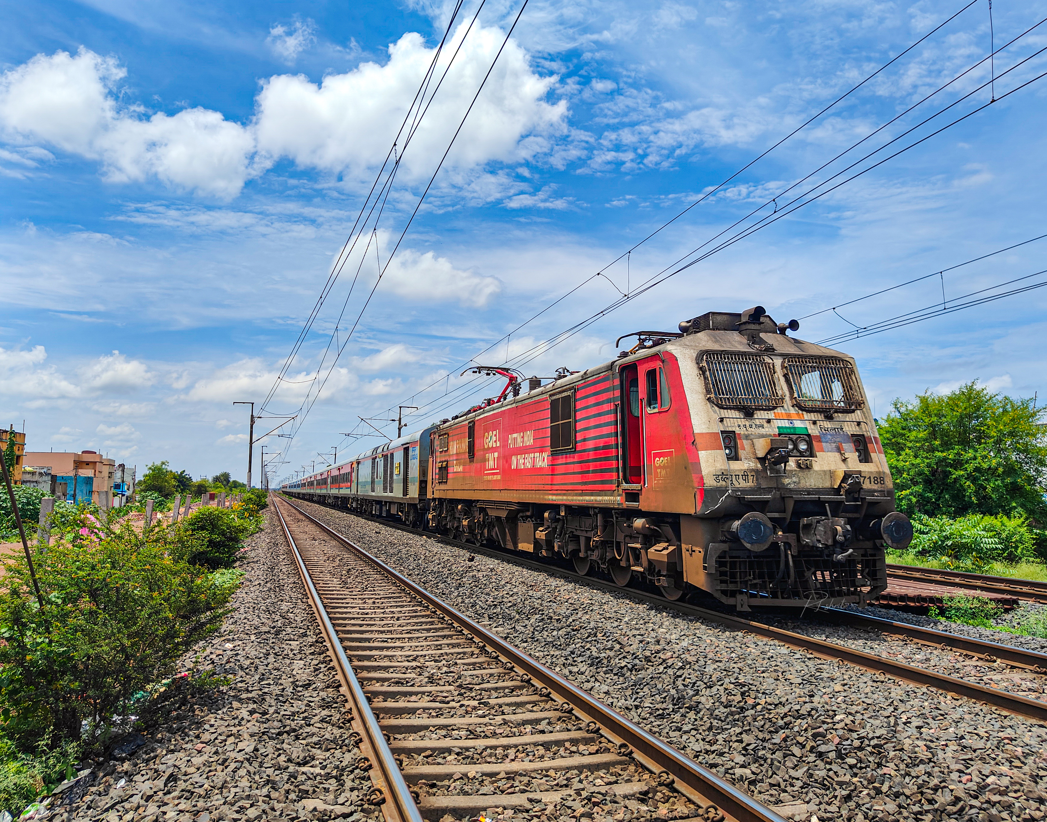 63051 Azimganj - Rampurhat MEMU photo 6