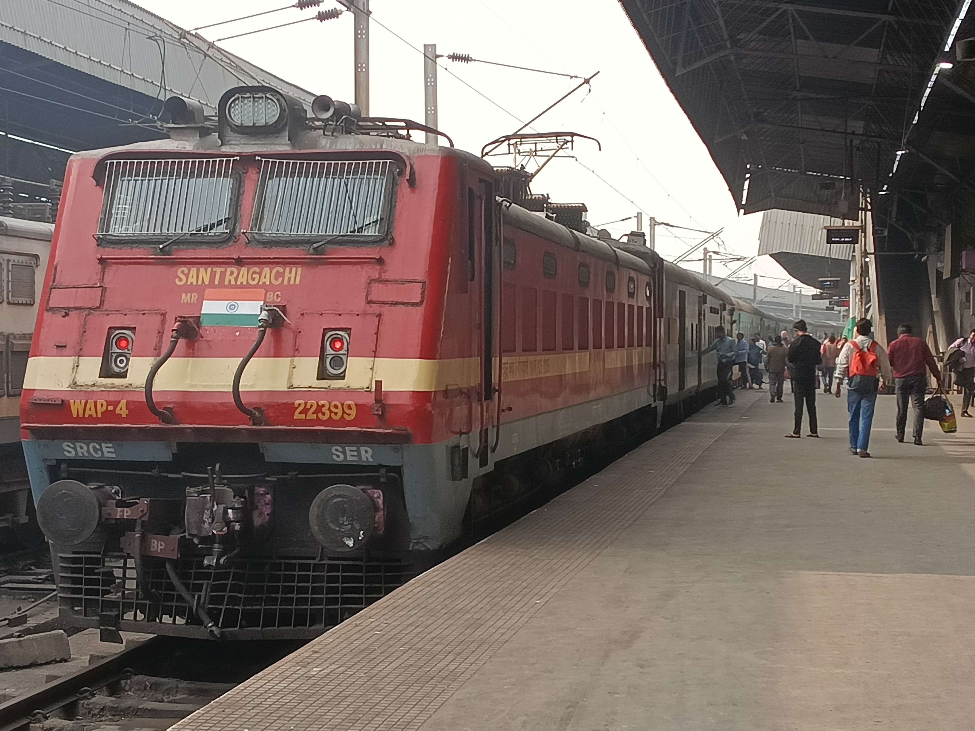 76831 Thiruvarur - Pattukottai DEMU Passenger photo 5