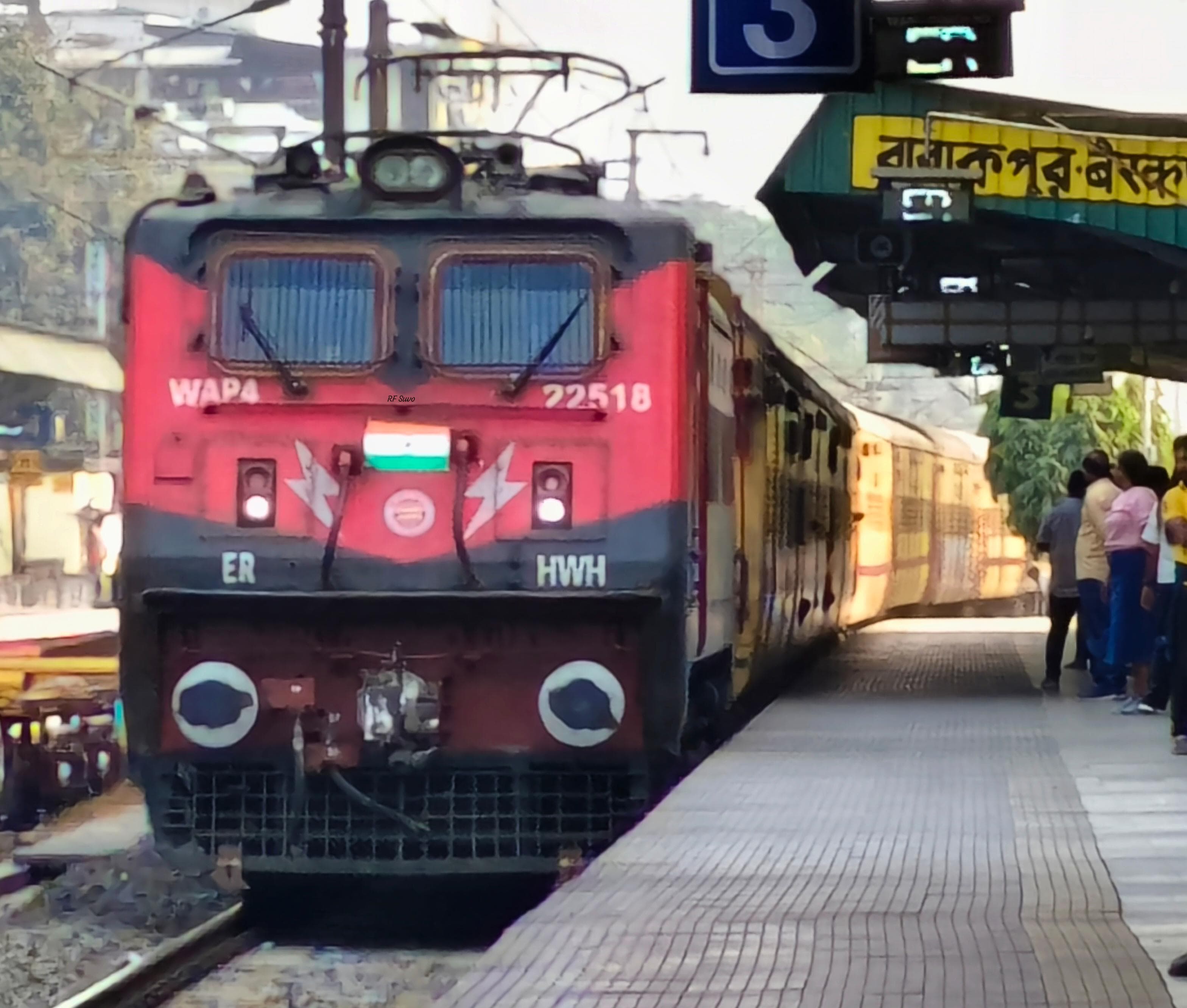 13141 Teesta Torsa Express photo 9