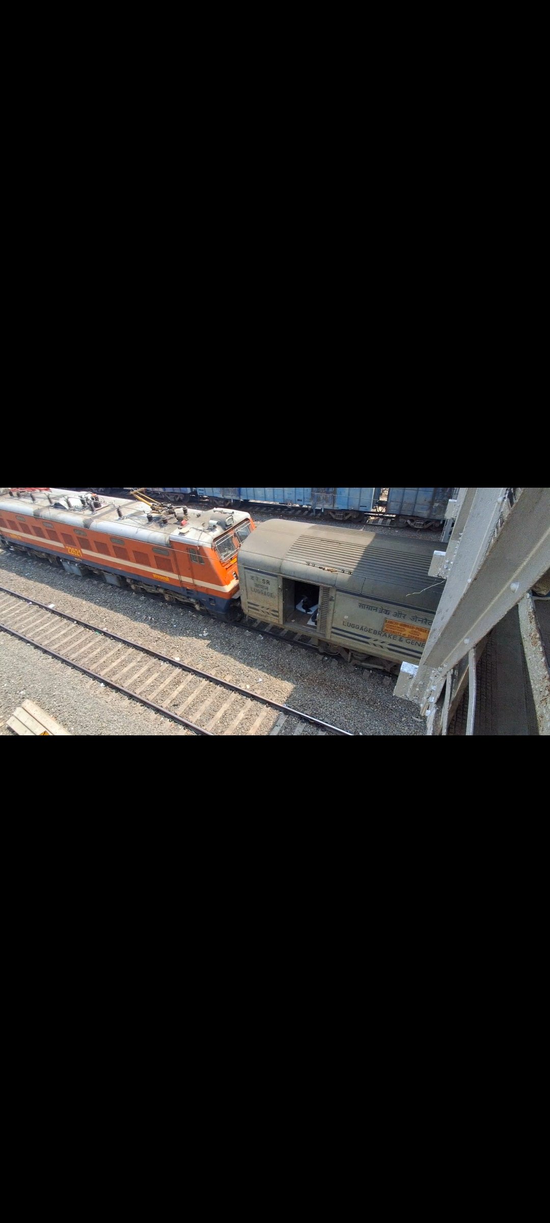 12827 Howrah - Purulia SF Express photo 11