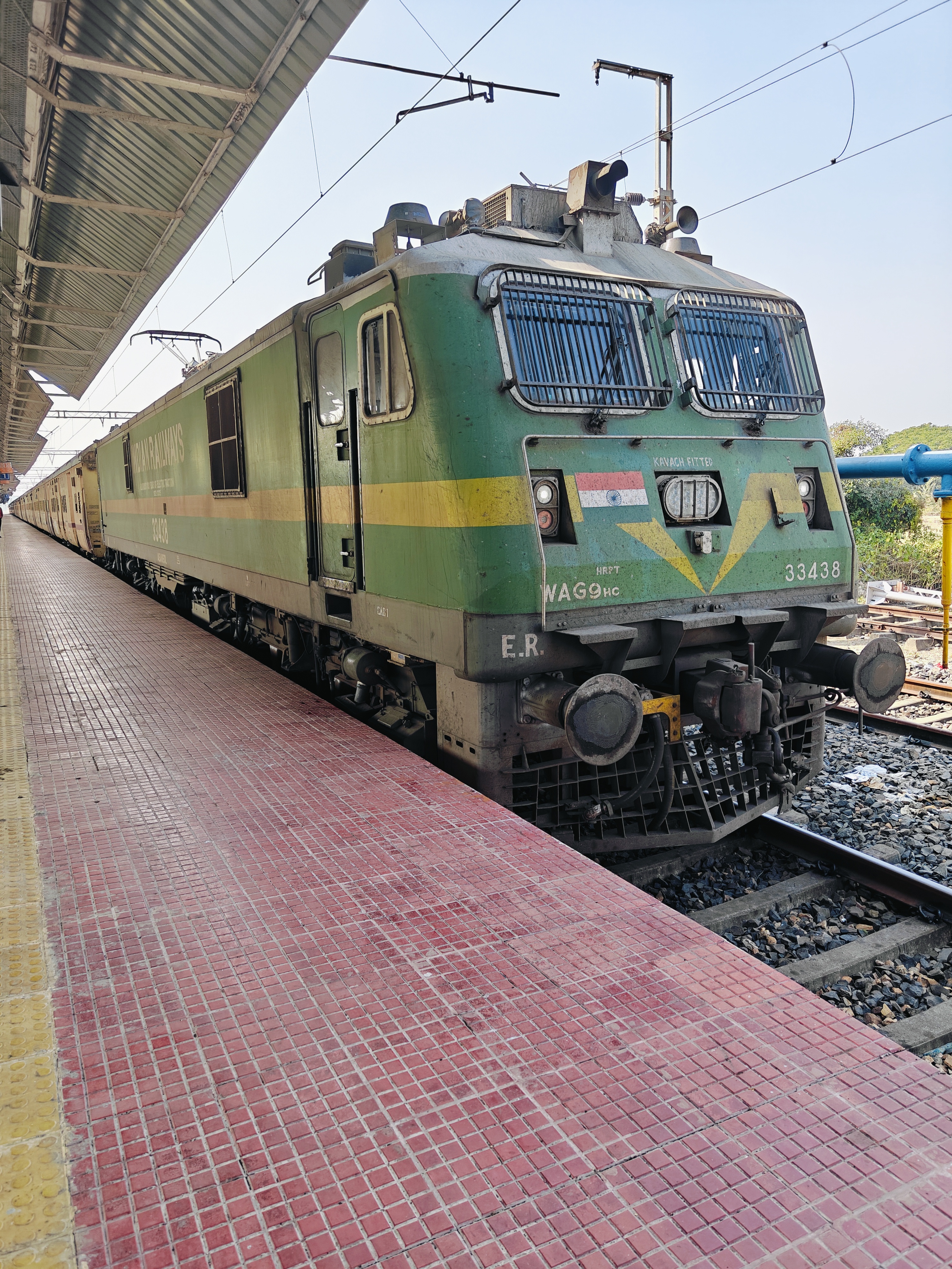 22329 Haldia - Asansol SF Express photo 4