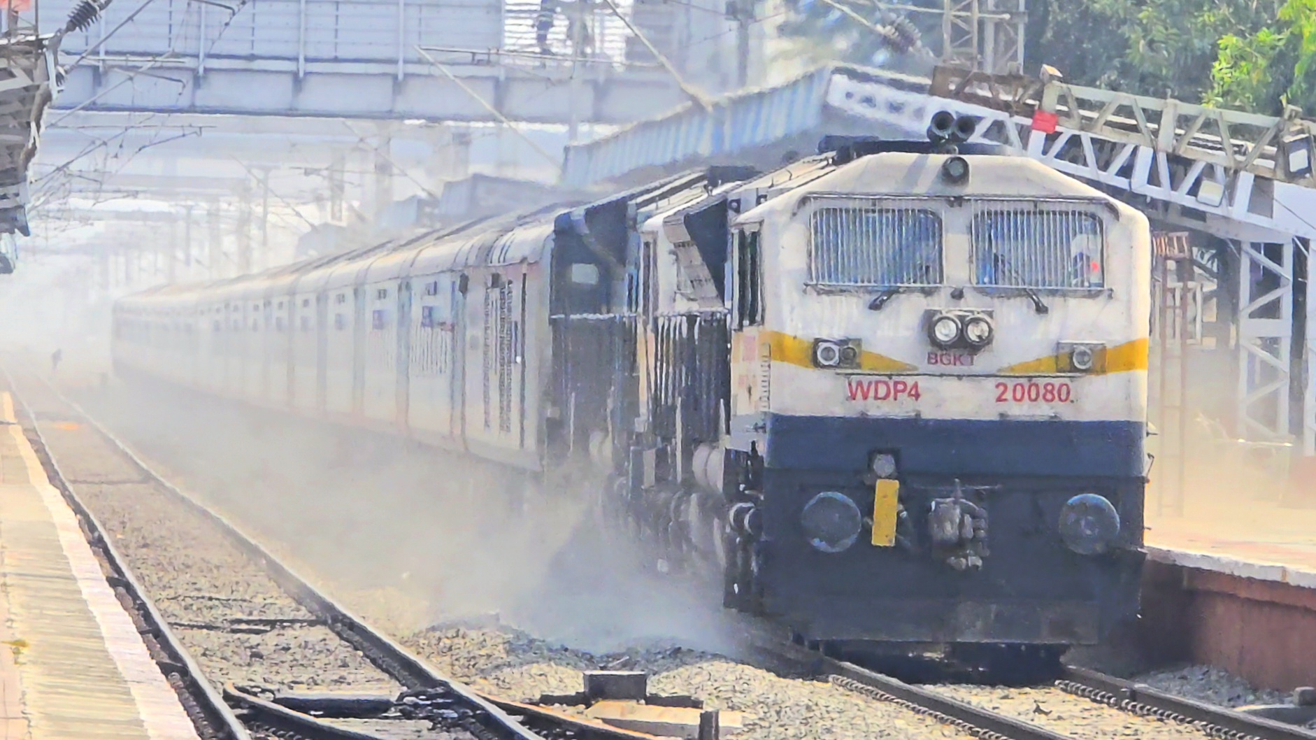 96225 BL53 / Mumbai CSMT - Badlapur Slow Local photo 7