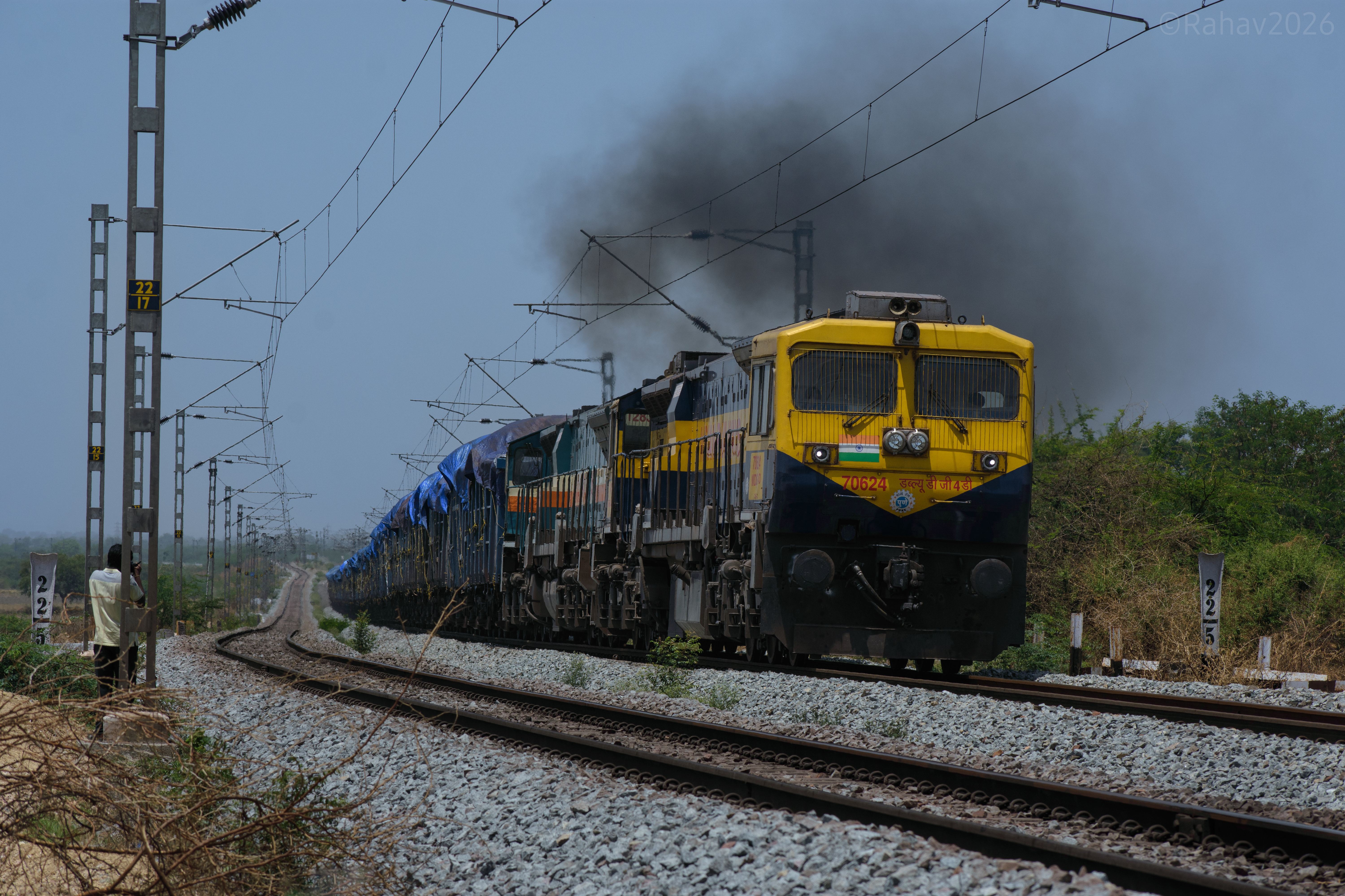 20951 Okha - Jaipur Weekly SF Express photo 6