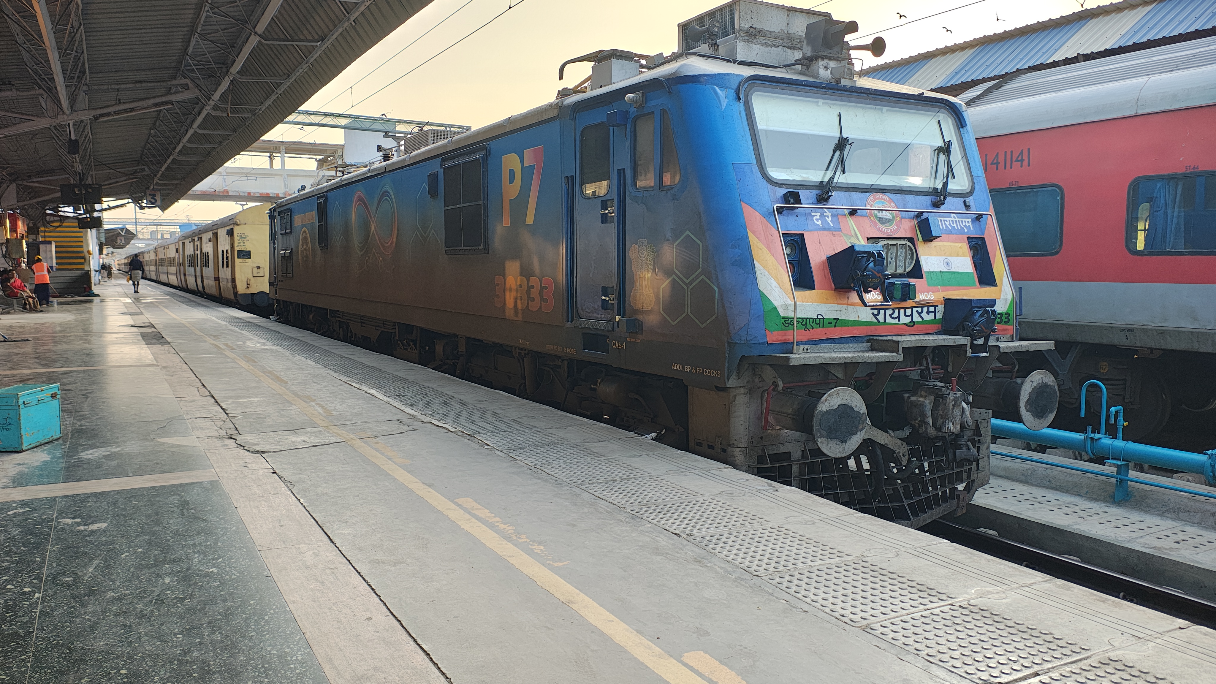 96311 A25 / Mumbai CSMT - Ambernath Slow Local photo 4