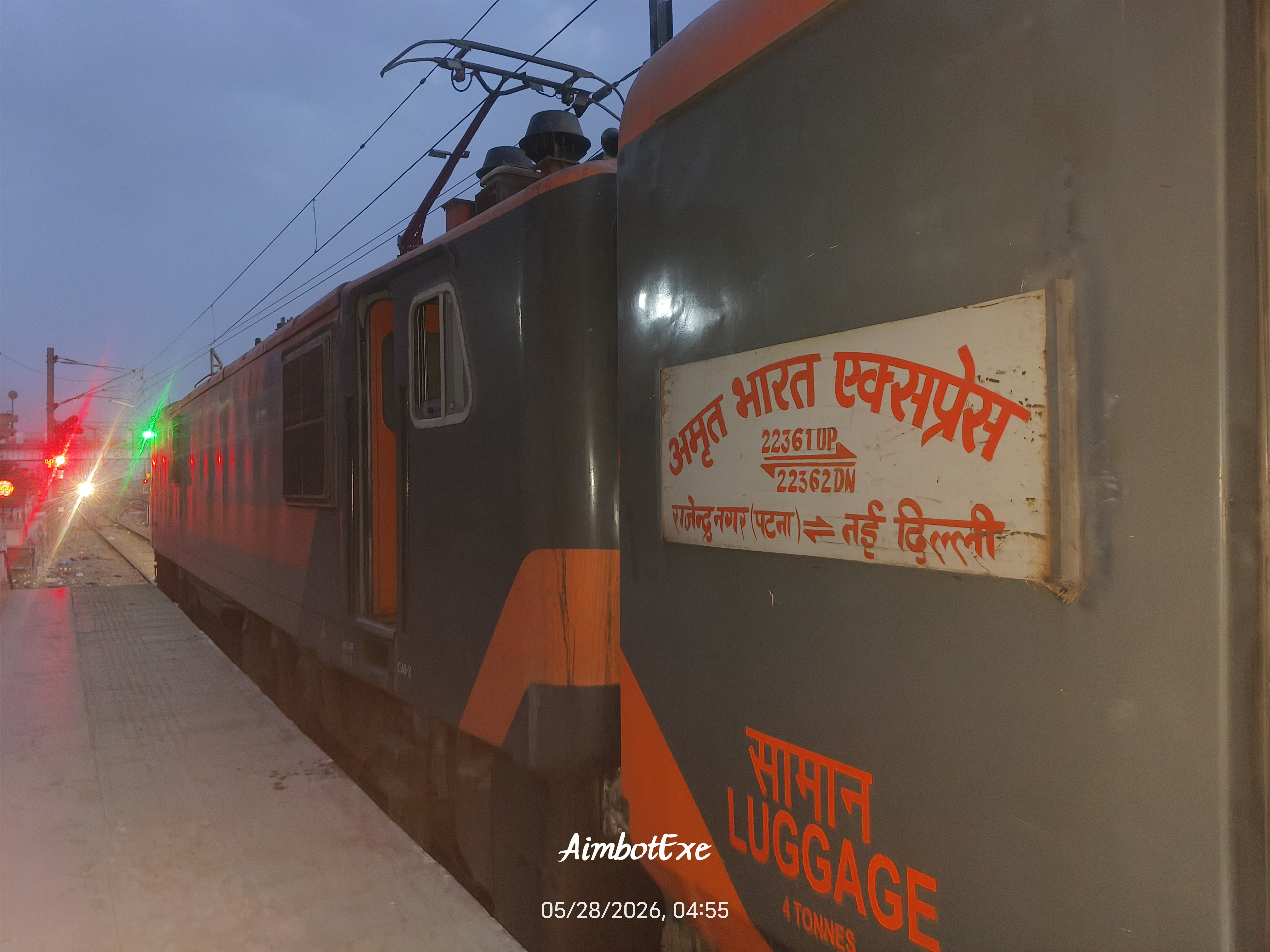 22361 Rajendra Nagar Terminal - New Delhi Amrit Bharat Express photo 1
