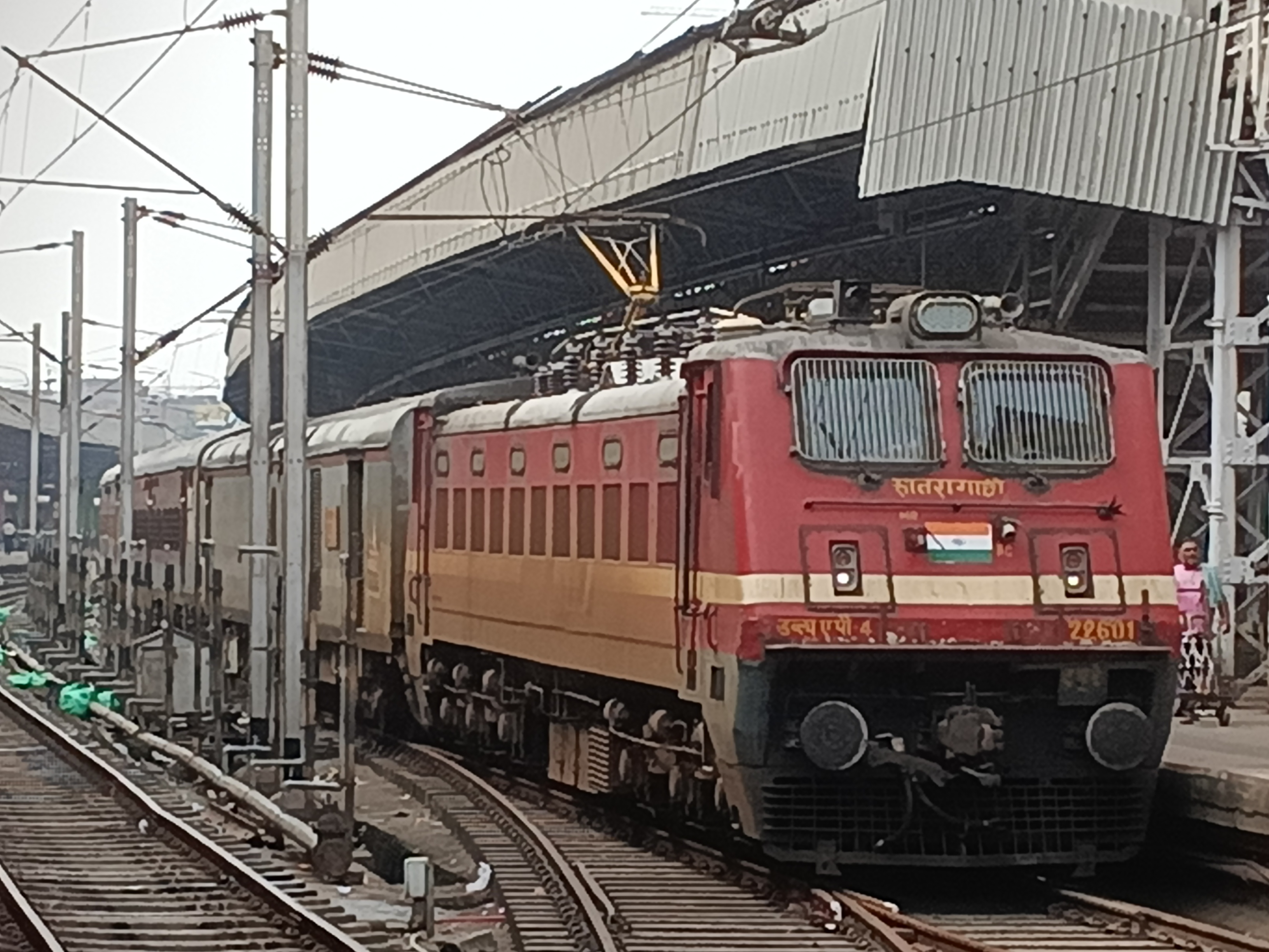 09211 Gandhigram - Botad Express Special photo 1