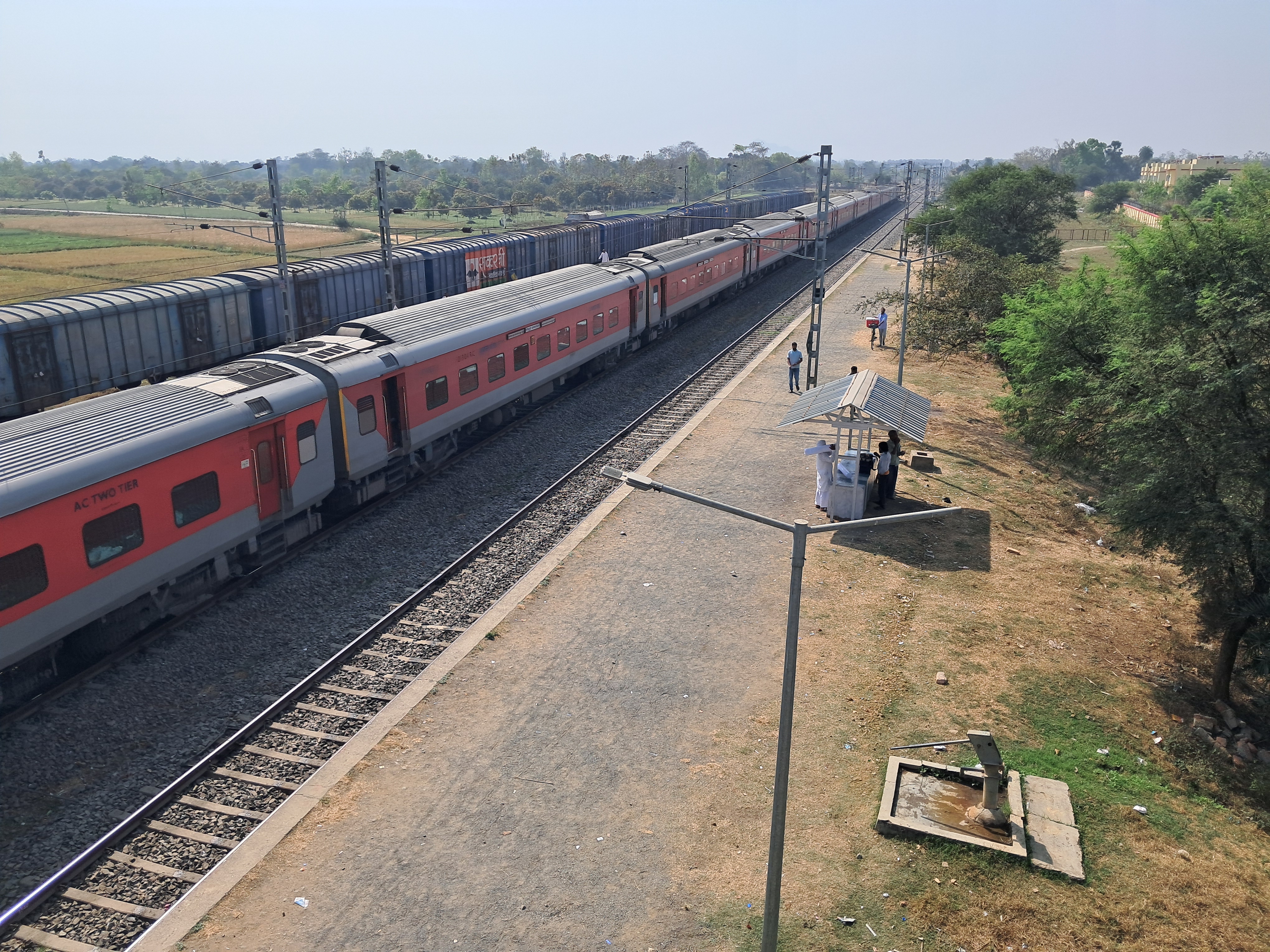 15089 Godda - Gomti Nagar Weekly Express photo 1