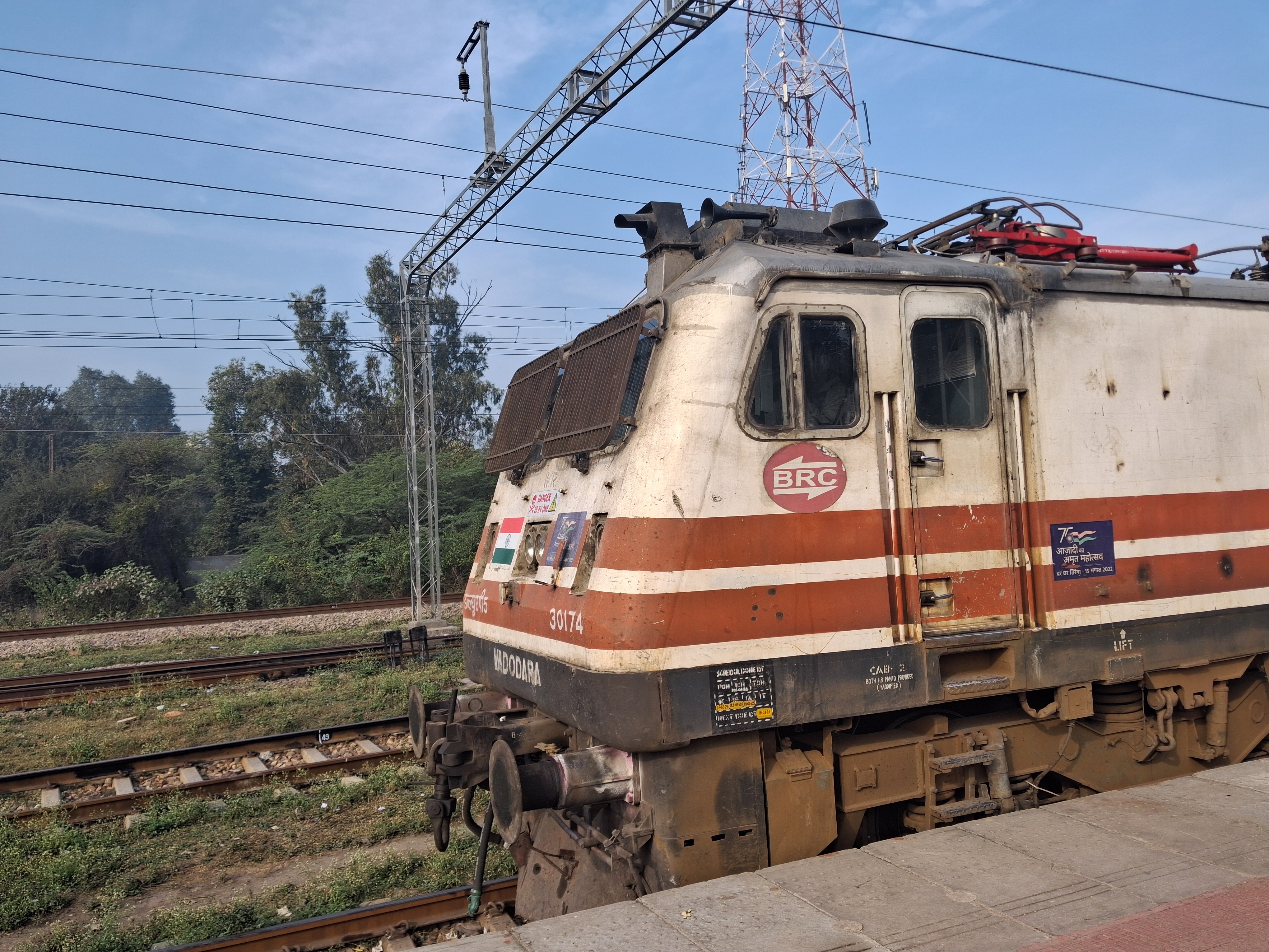 12411 Chandigarh - Amritsar Intercity Express photo 2