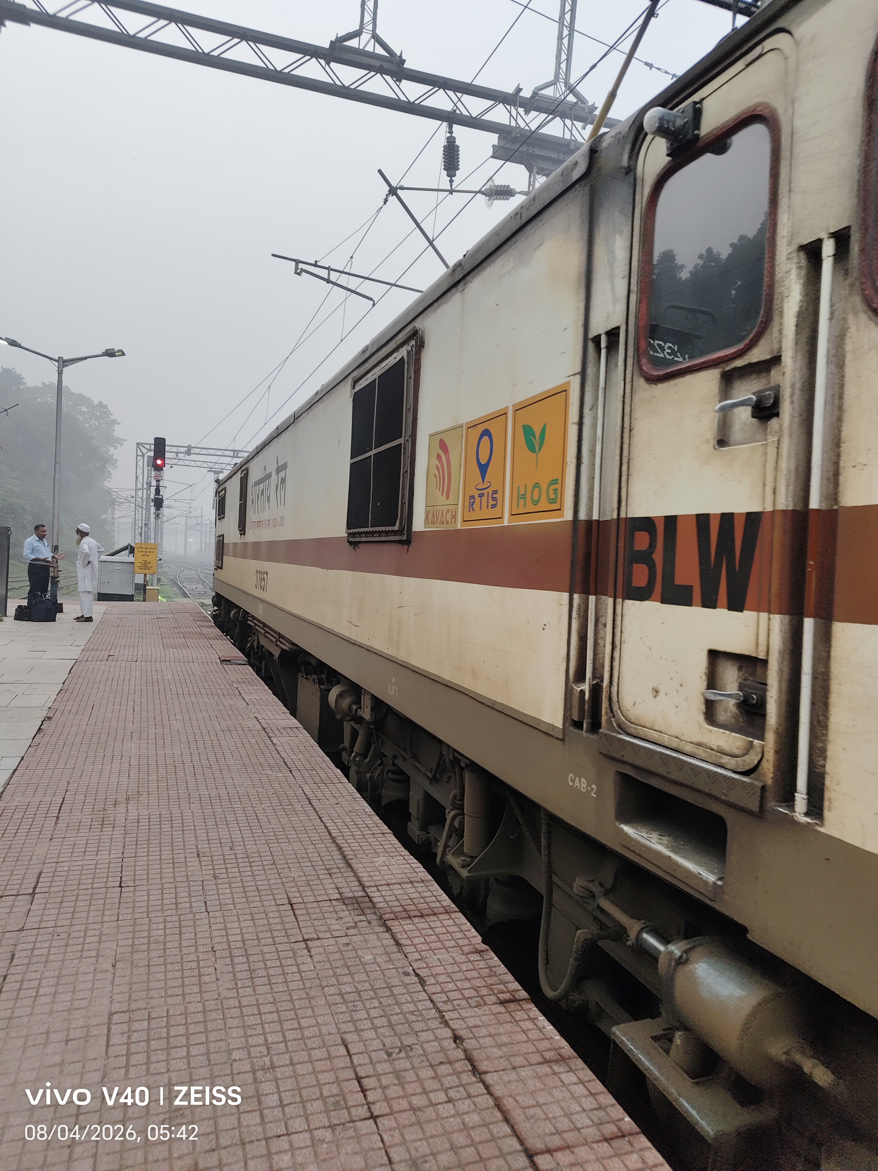 12481 Delhi - Shri Ganganagar Intercity Express photo 1