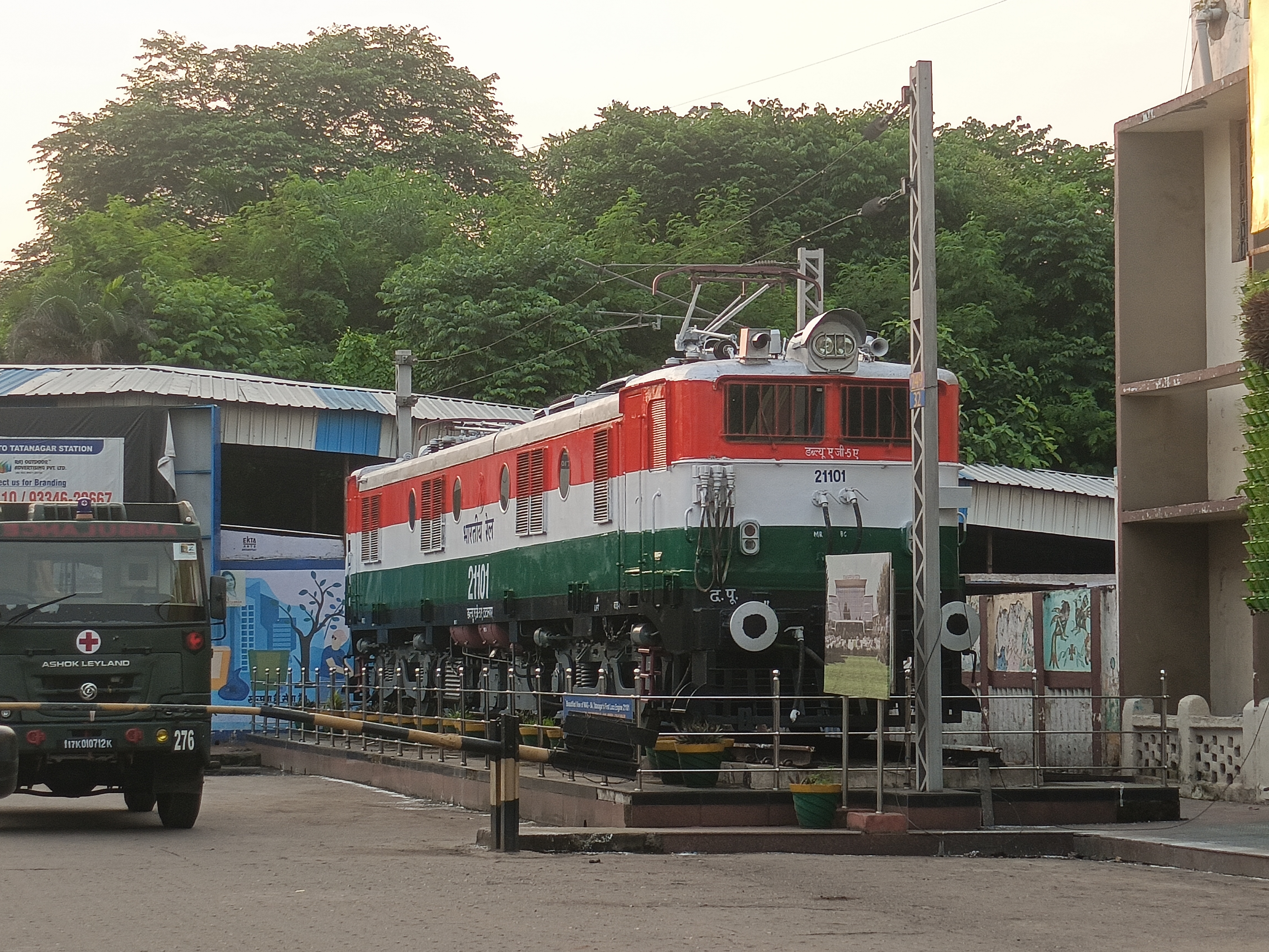 43603 Chennai Beach - Avadi EMU photo 6