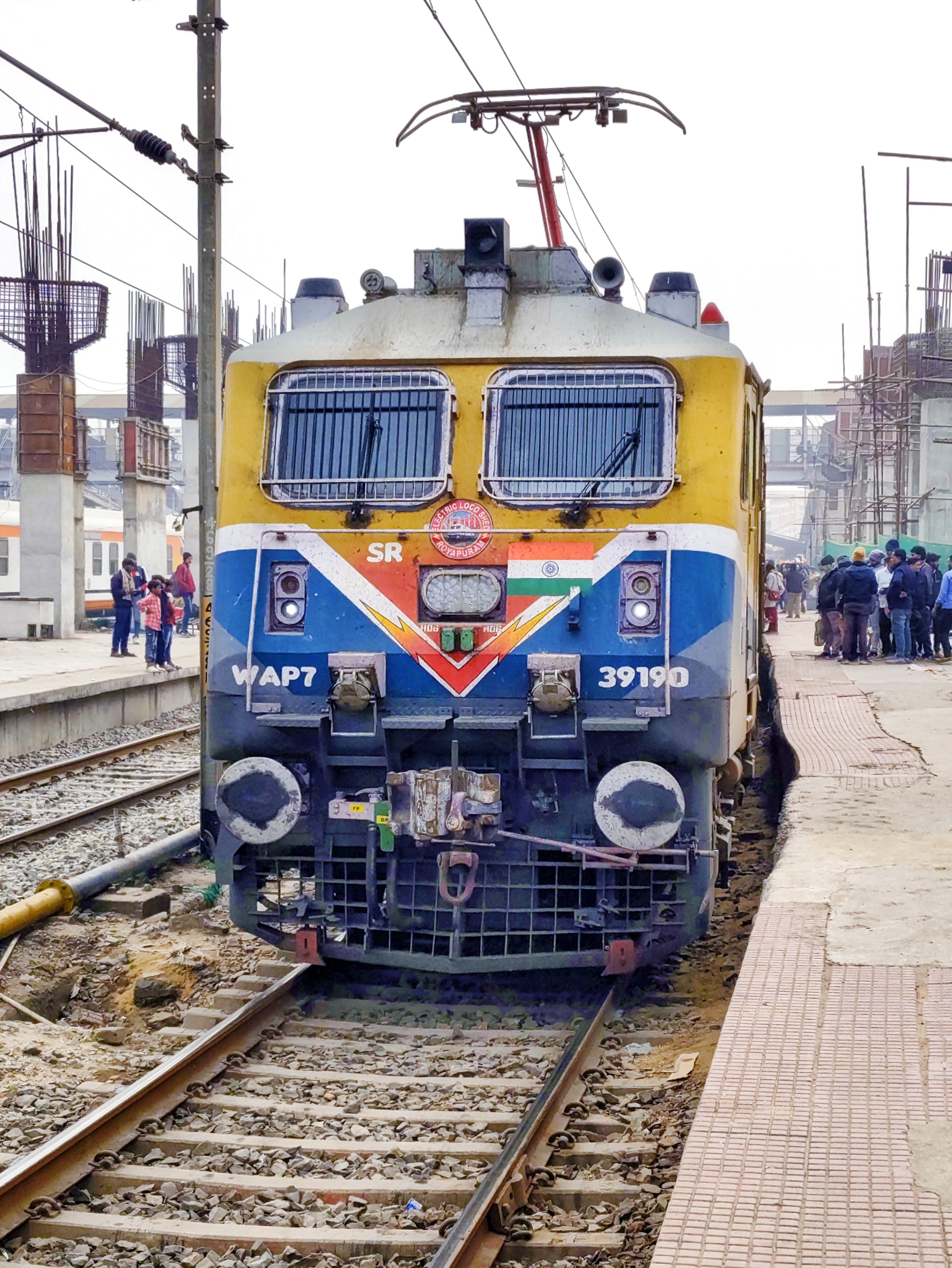 68815 Balharshah - Gondia MEMU photo 2