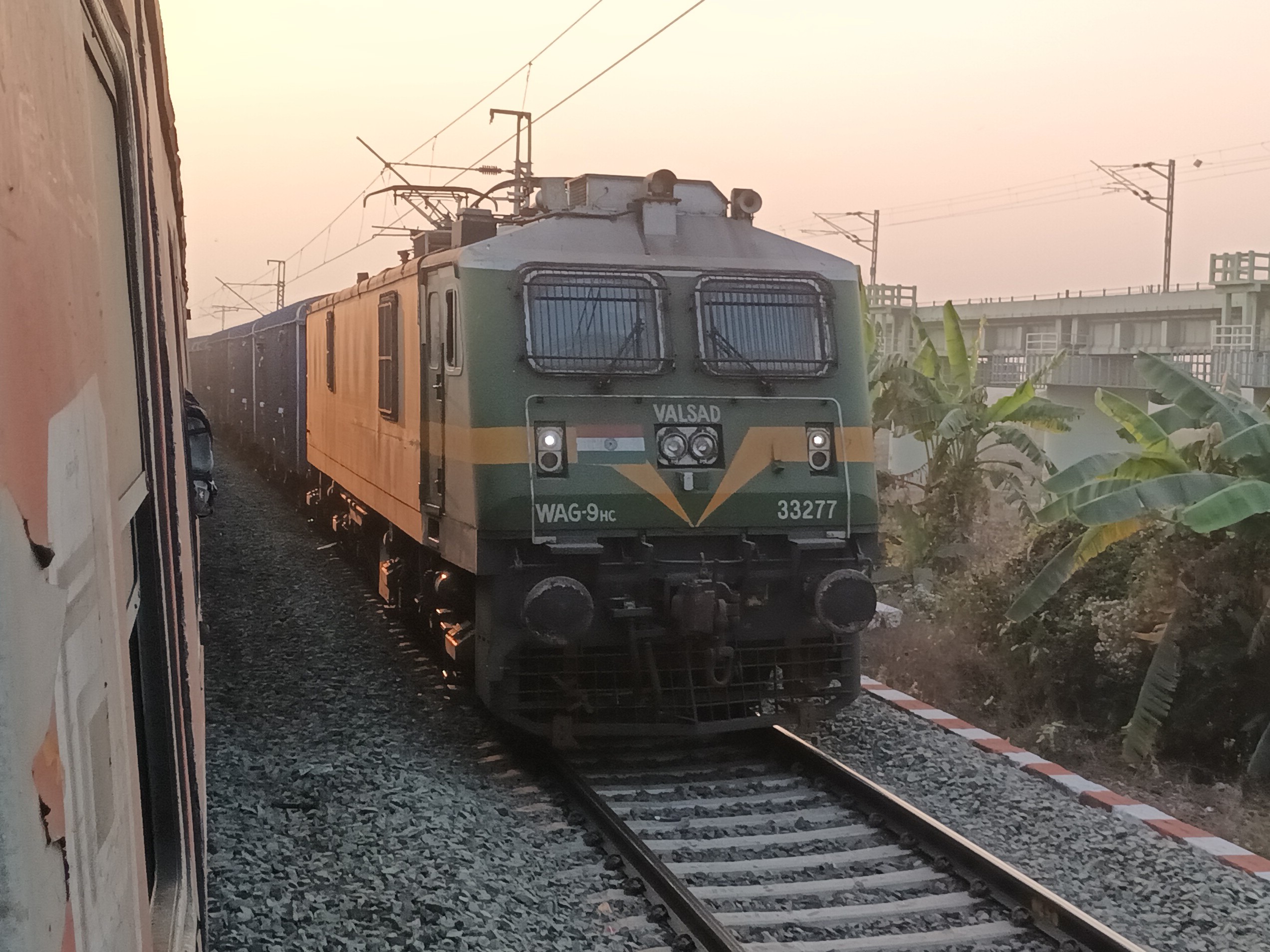 73429 Bhagalpur - Jamalpur DEMU photo 6