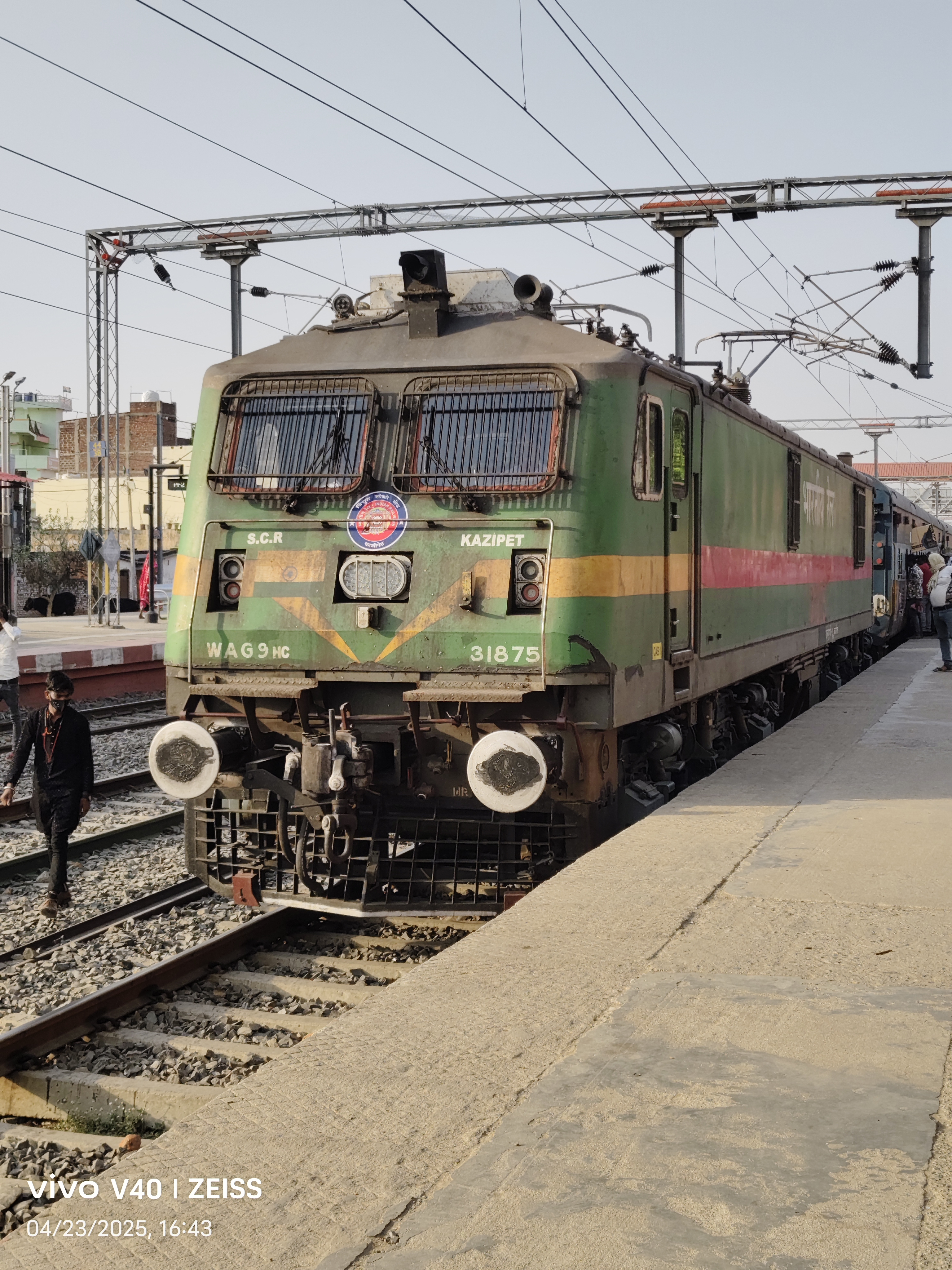 47210 Lingampalli - Umdanagar MMTS photo 3