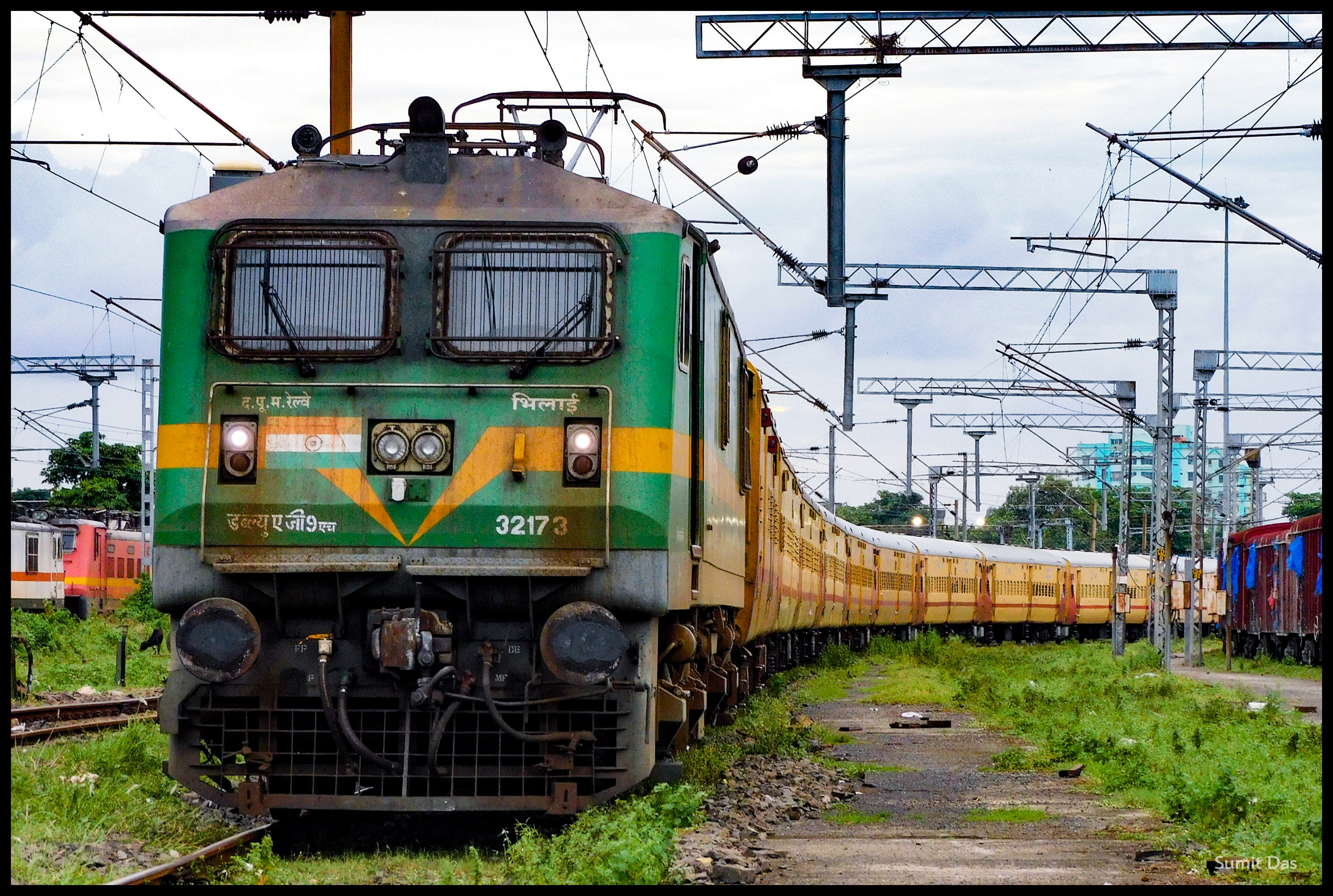 96634 PDL-4 / Dombivli - Parel Slow Local photo 2