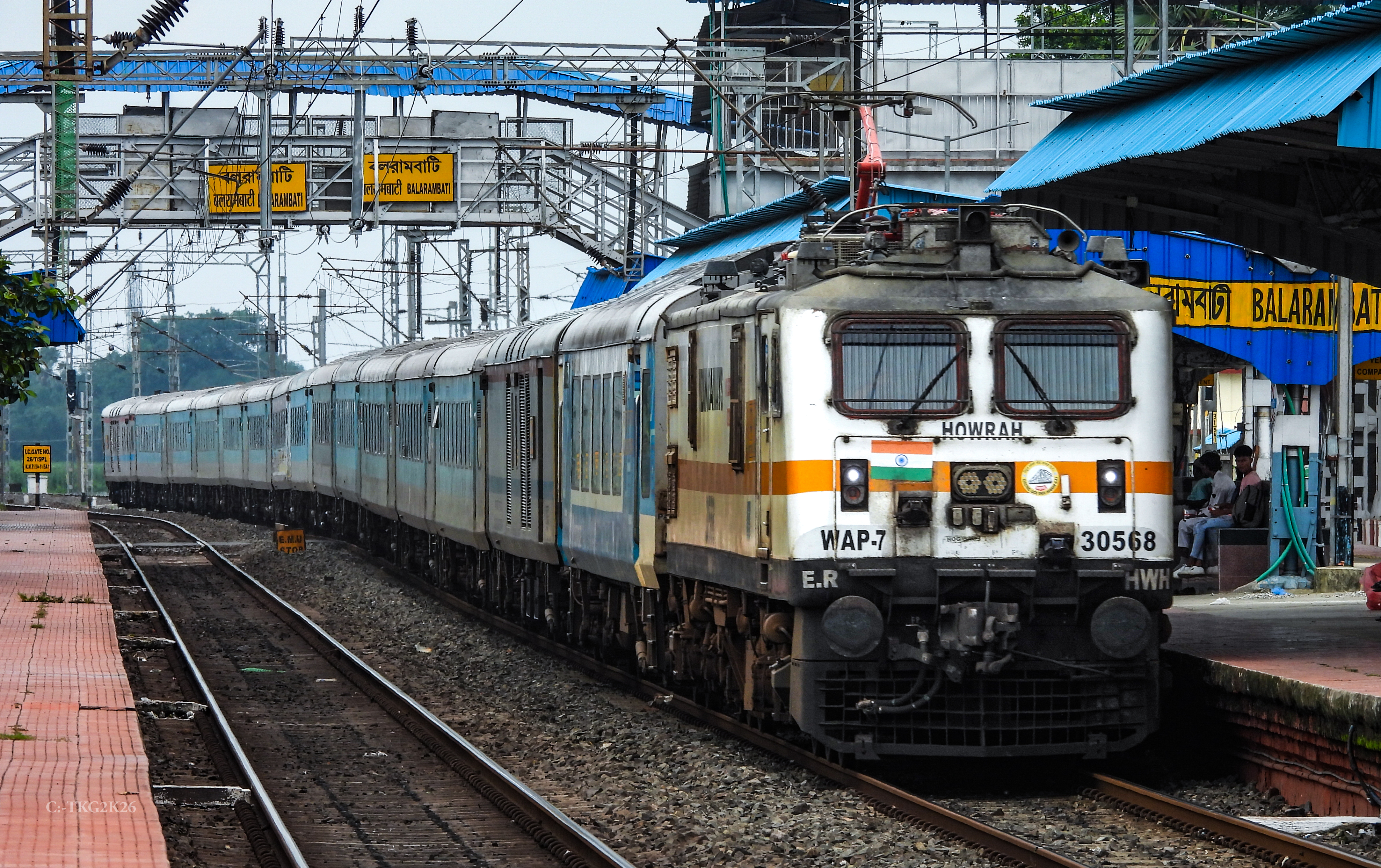 12041 Howrah - New Jalpaiguri Shatabdi Express photo 8