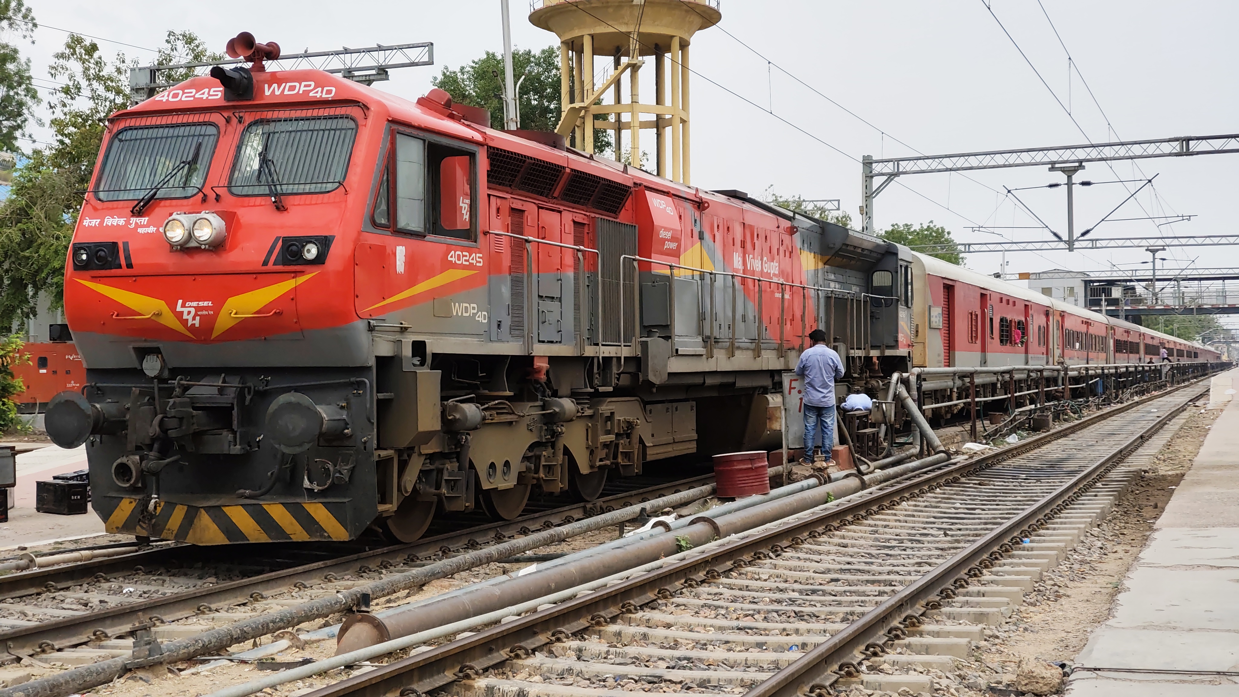 15029 Gorakhpur - Pune Weekly Express (Via Lucknow) photo 5