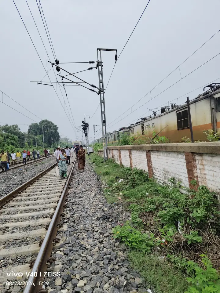 Representative Indian Railways gallery image photo 3