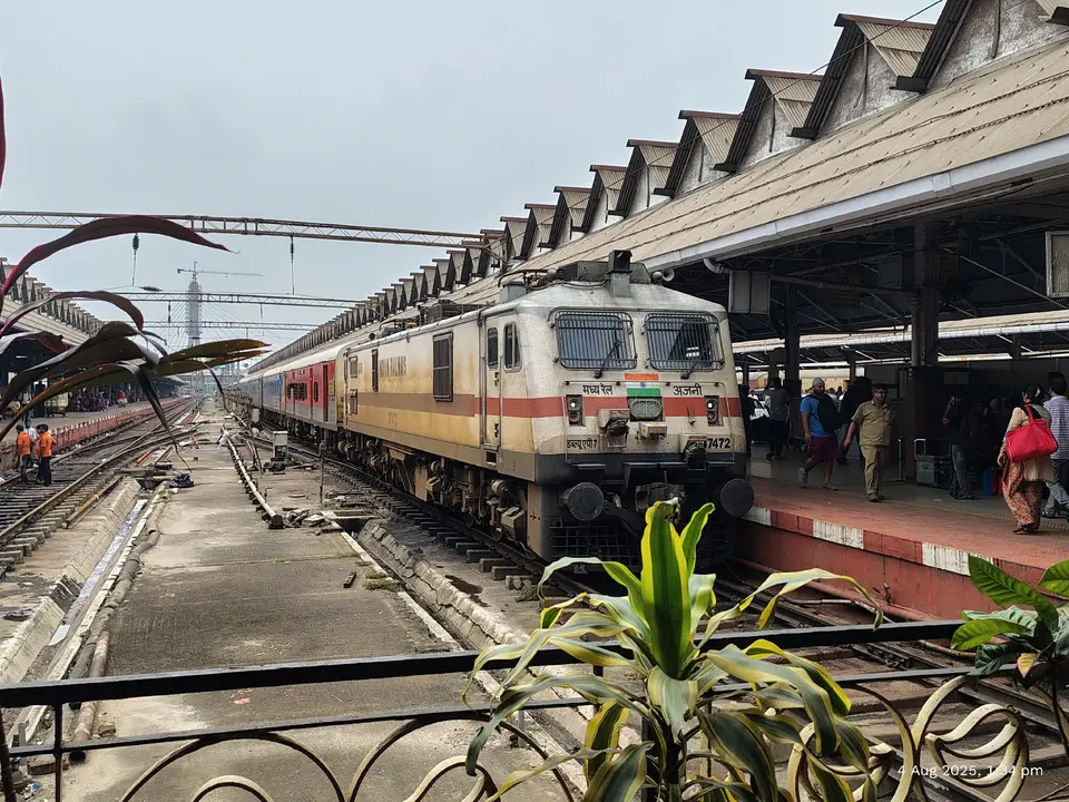 Representative Indian Railways gallery image photo 3