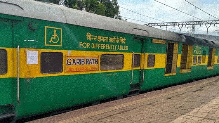 Secunderabad-Vishakhapatnam Garibrath Express Upgraded with New LHB 3rd AC Economy Coaches