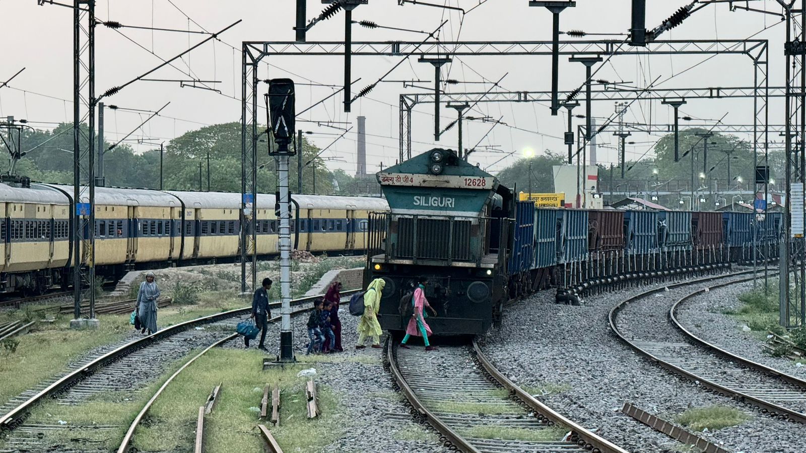 Indian Railways Sets Record-High Punctuality Targets for 2024-25: A New Era of Timeliness and Efficiency
