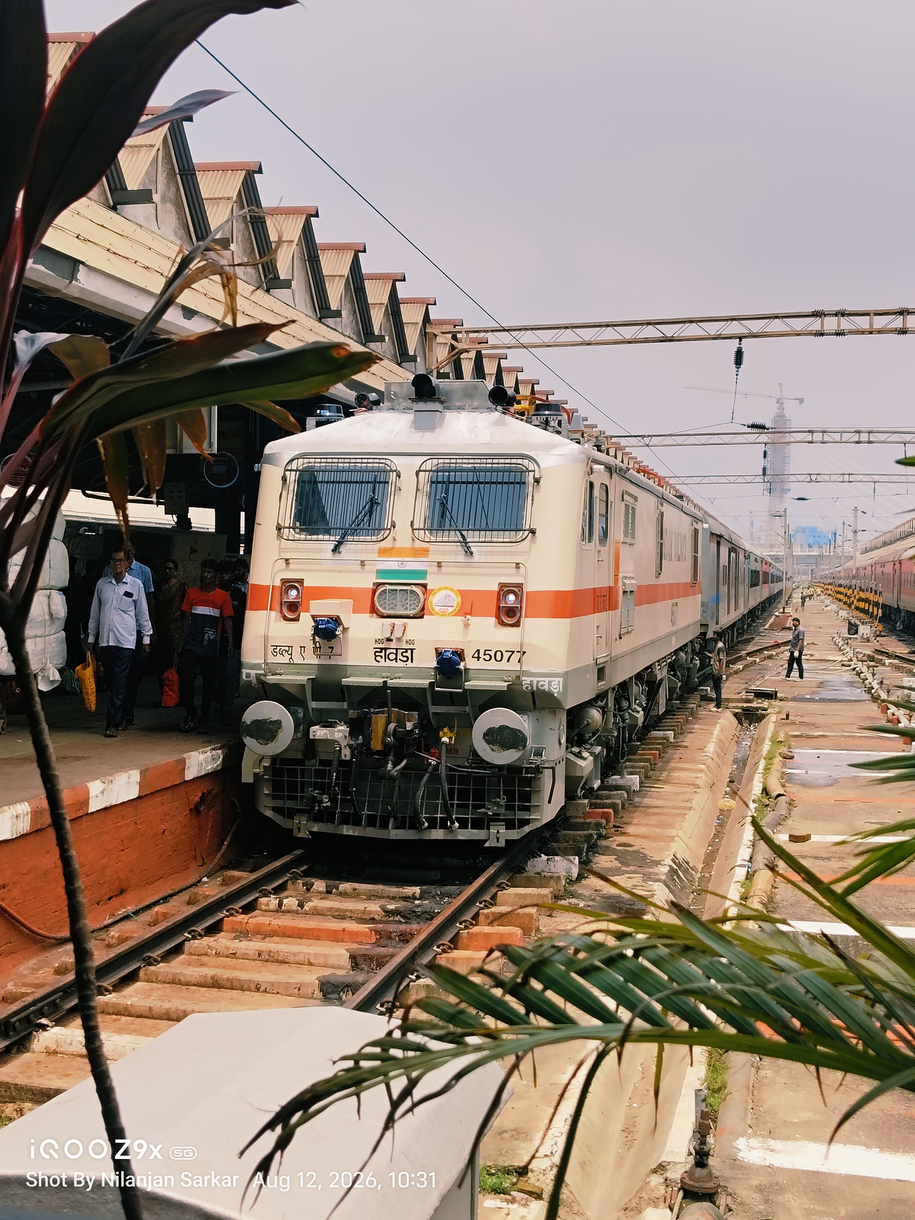 12321 Howrah - Mumbai CSMT Mail (Via Gaya) photo 9