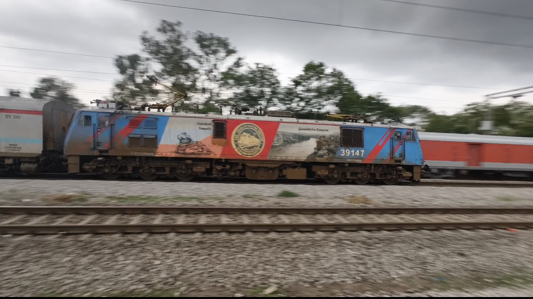 95241 BL53 / Mumbai CSMT - Badlapur Fast Local photo 4