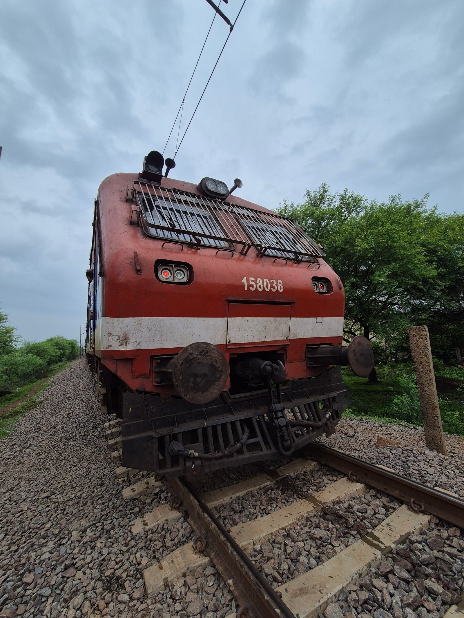 31881 Krishnanagar City - Amghata Halt Local photo 5