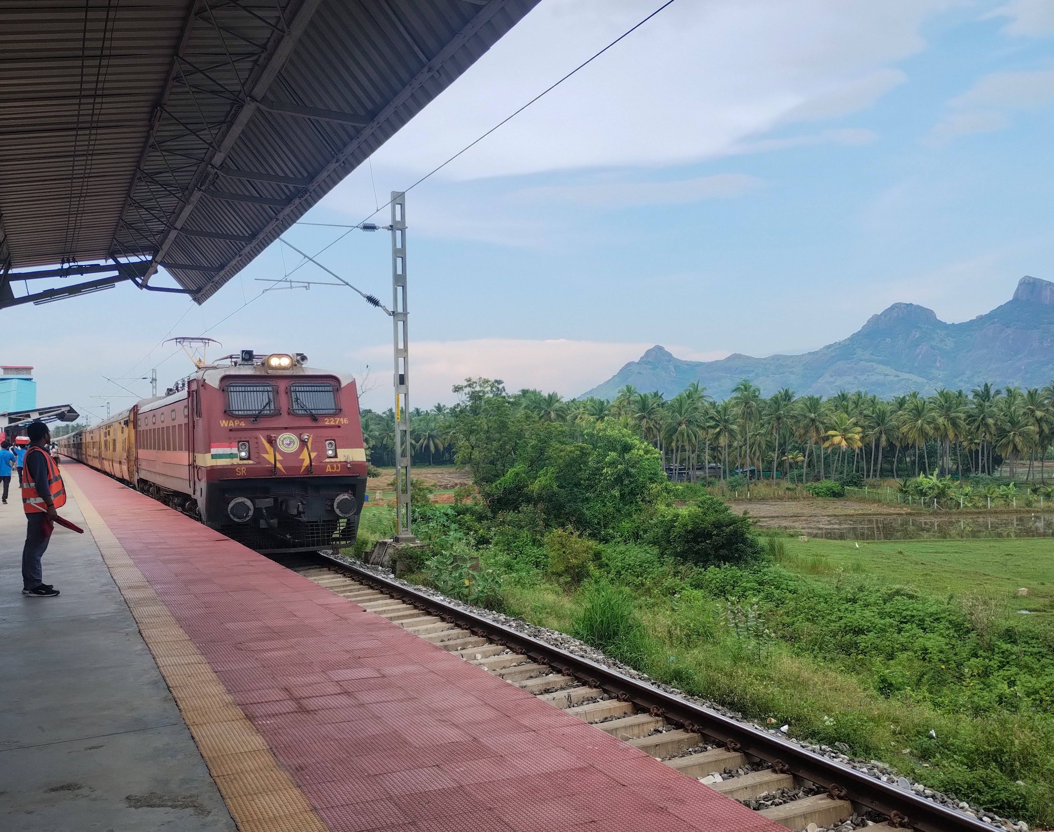 22193 Daund - Gwalior Weekly SF Express photo 6